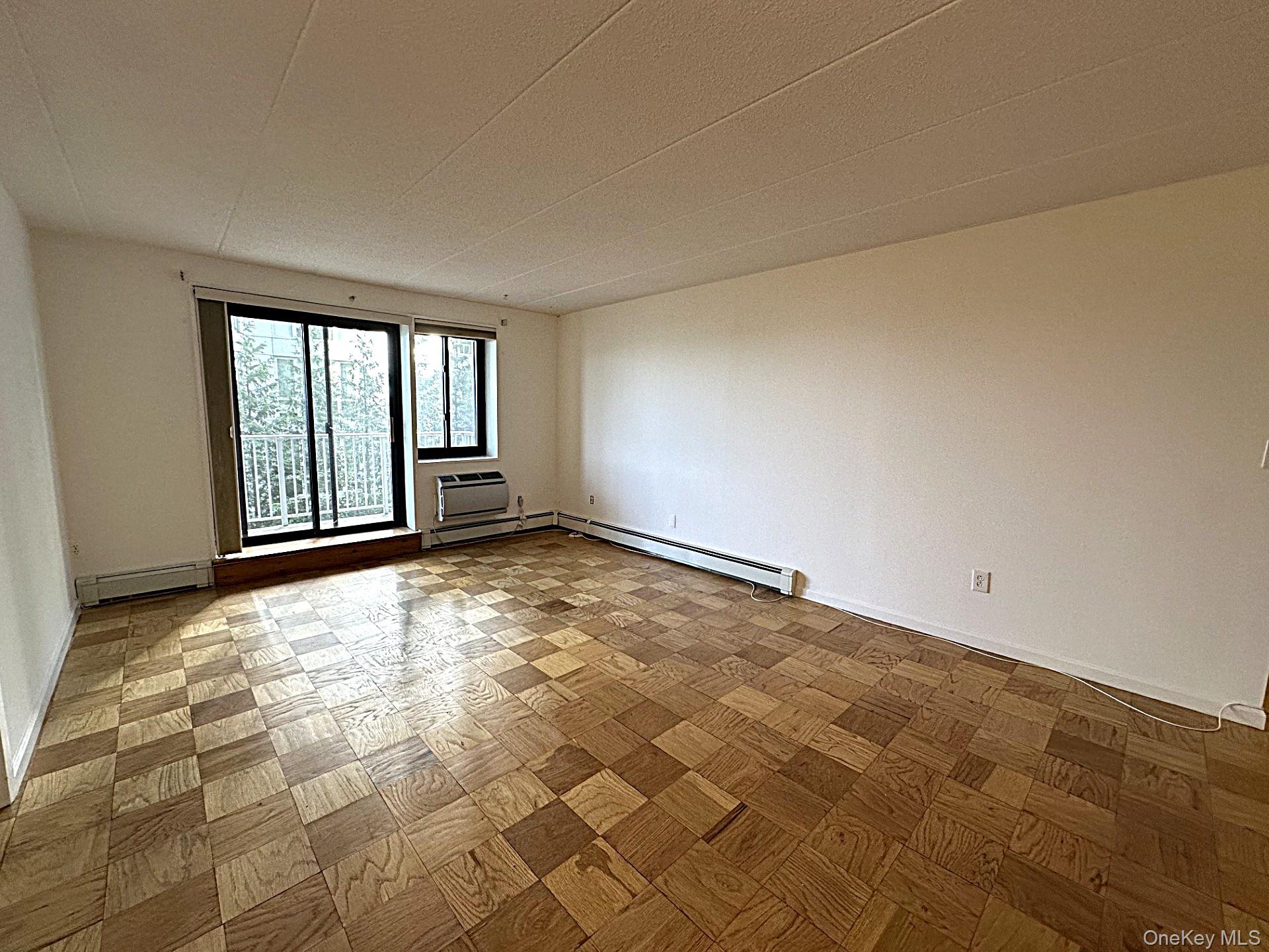 1085 Warburton Avenue # 121, Yonkers, NY 10701