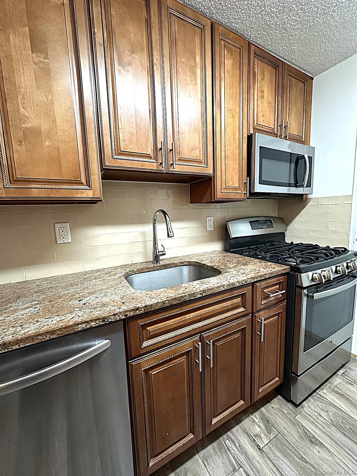 1085 Warburton Avenue # 121, Yonkers, NY 10701