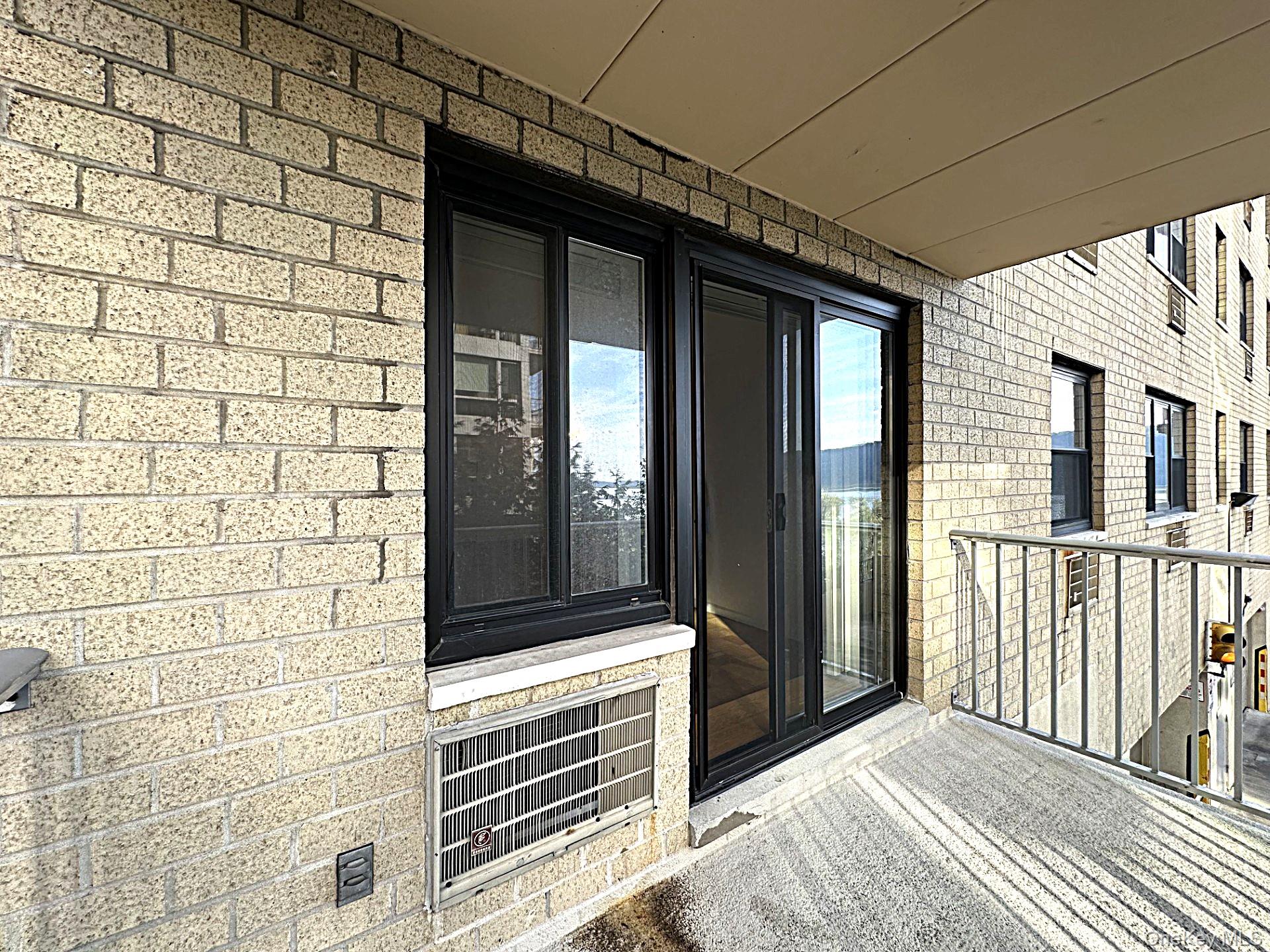 1085 Warburton Avenue # 121, Yonkers, NY 10701