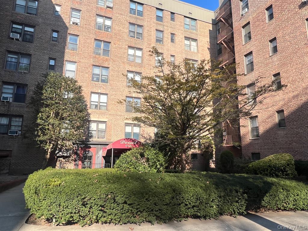83-25 98 Street # 3B, Woodhaven, NY 11421