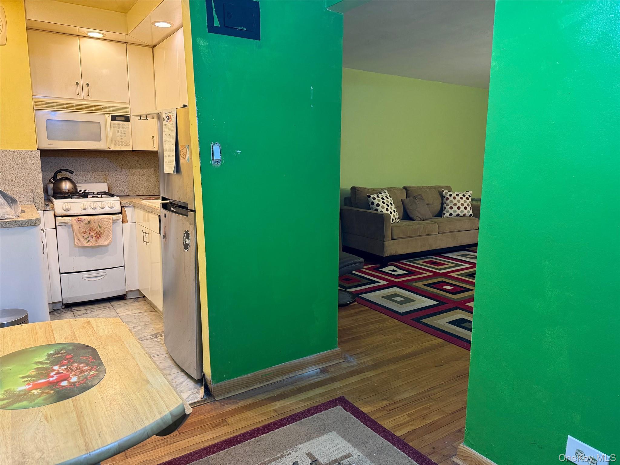 83-25 98 Street # 3B, Woodhaven, NY 11421