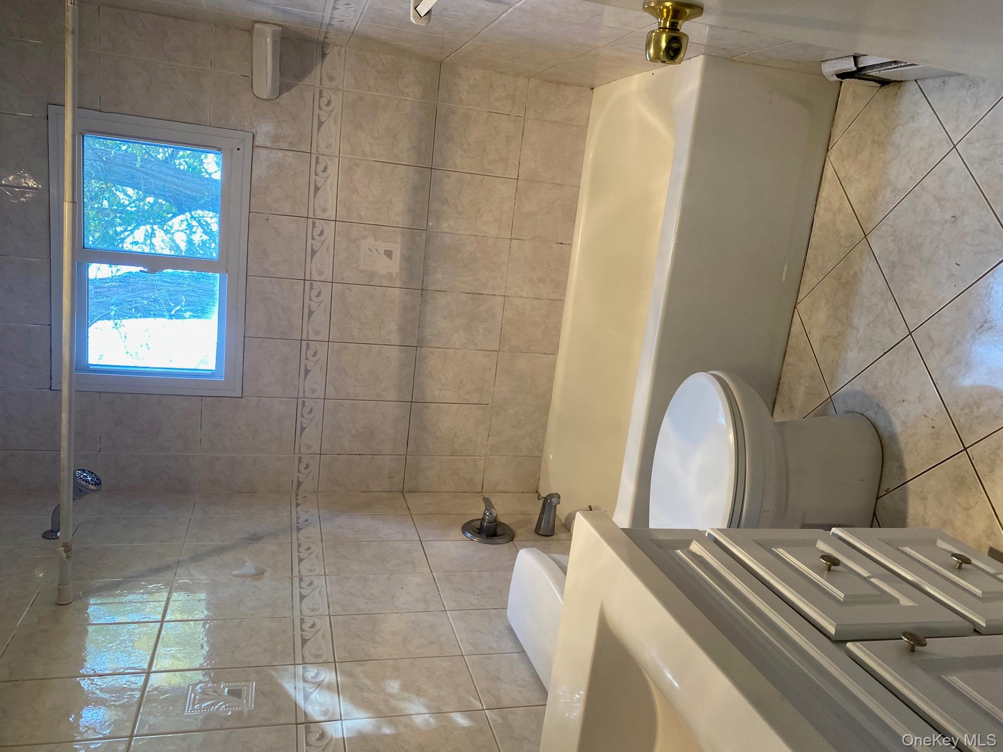 16 W 18th Street # A, Huntington Station, NY 11746