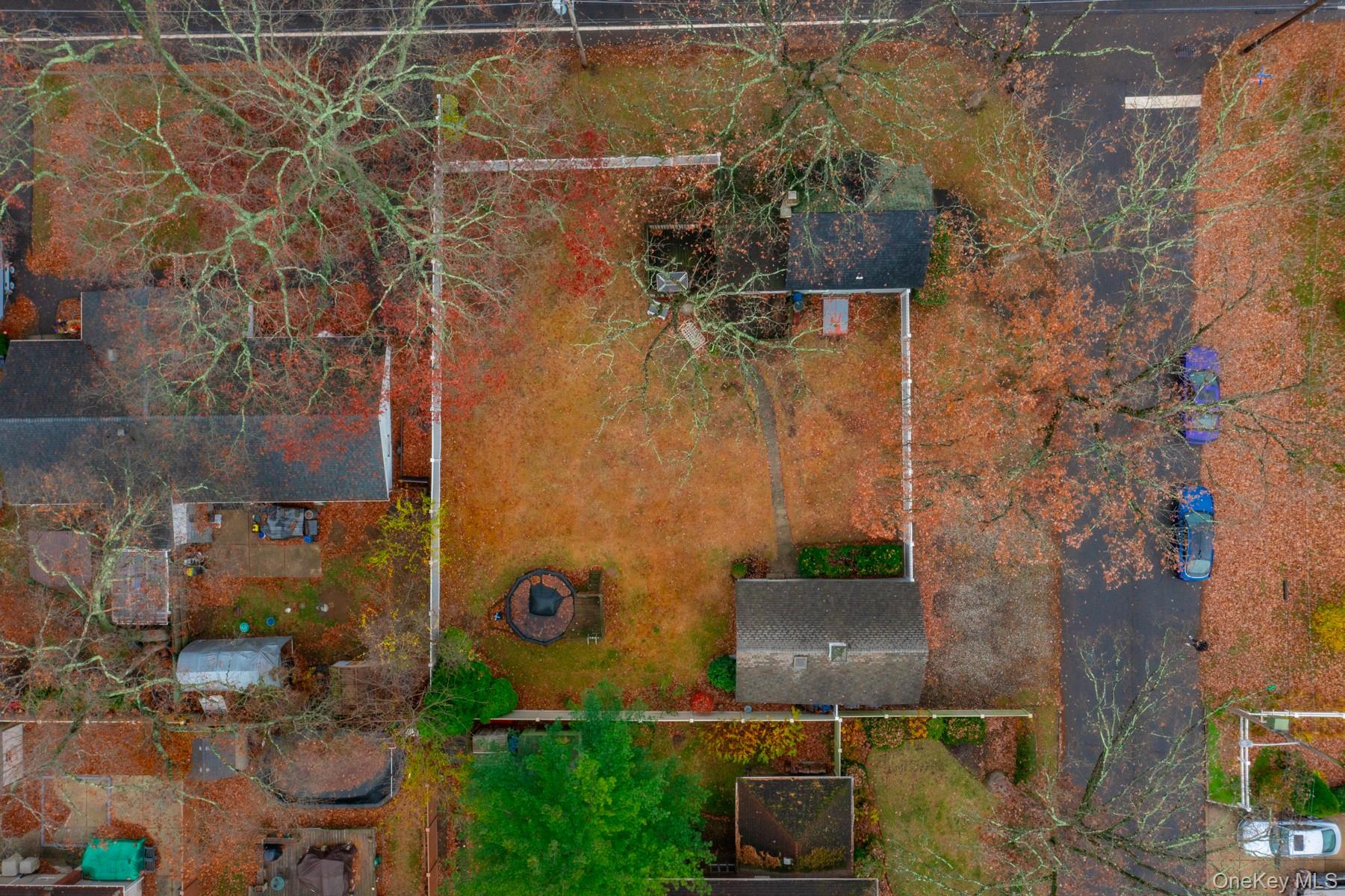 6 Dunwoodie Avenue, West Islip, NY 11795