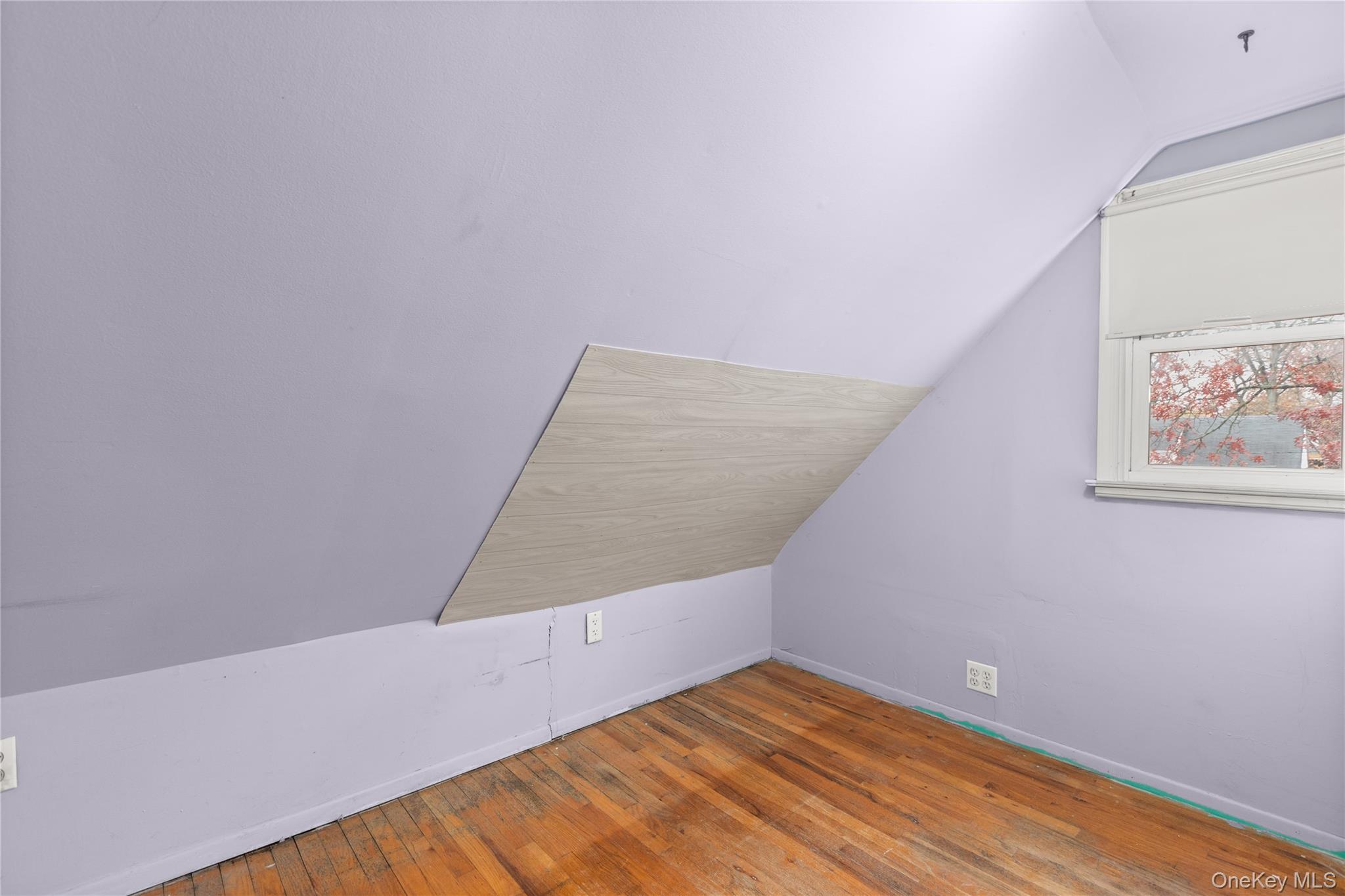 6 Dunwoodie Avenue, West Islip, NY 11795