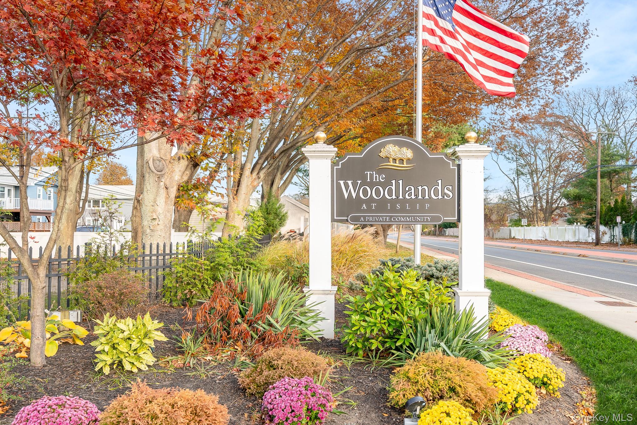 20 Toehee Place # 1B, Islip, NY 11751