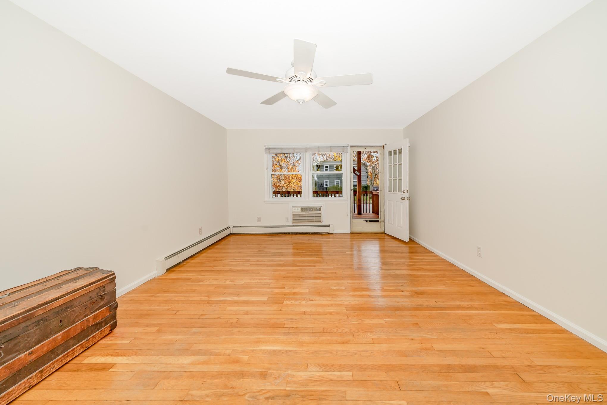 20 Toehee Place # 1B, Islip, NY 11751