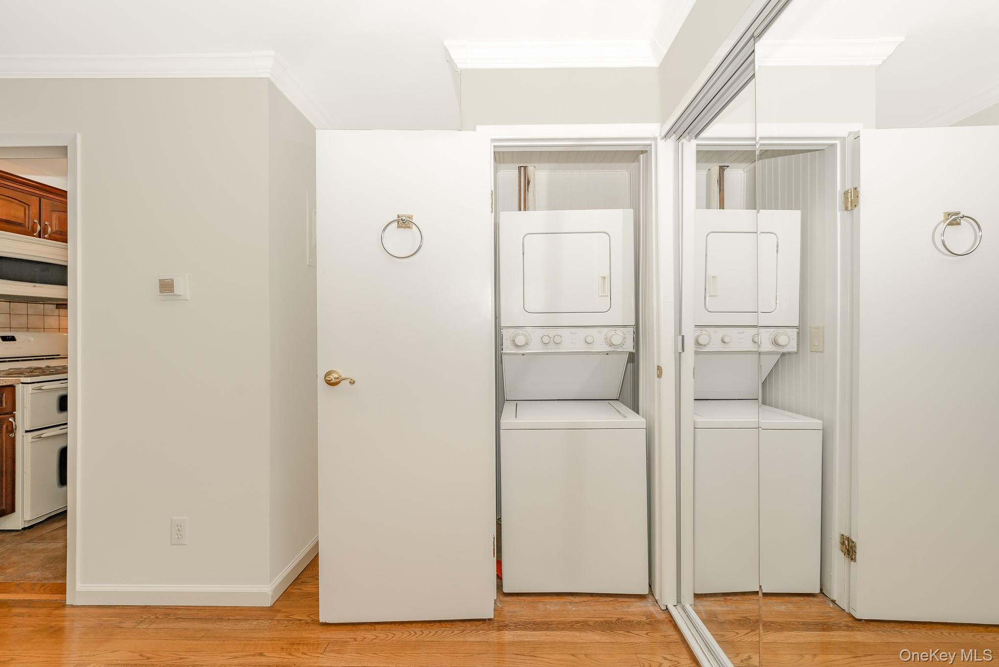 20 Toehee Place # 1B, Islip, NY 11751