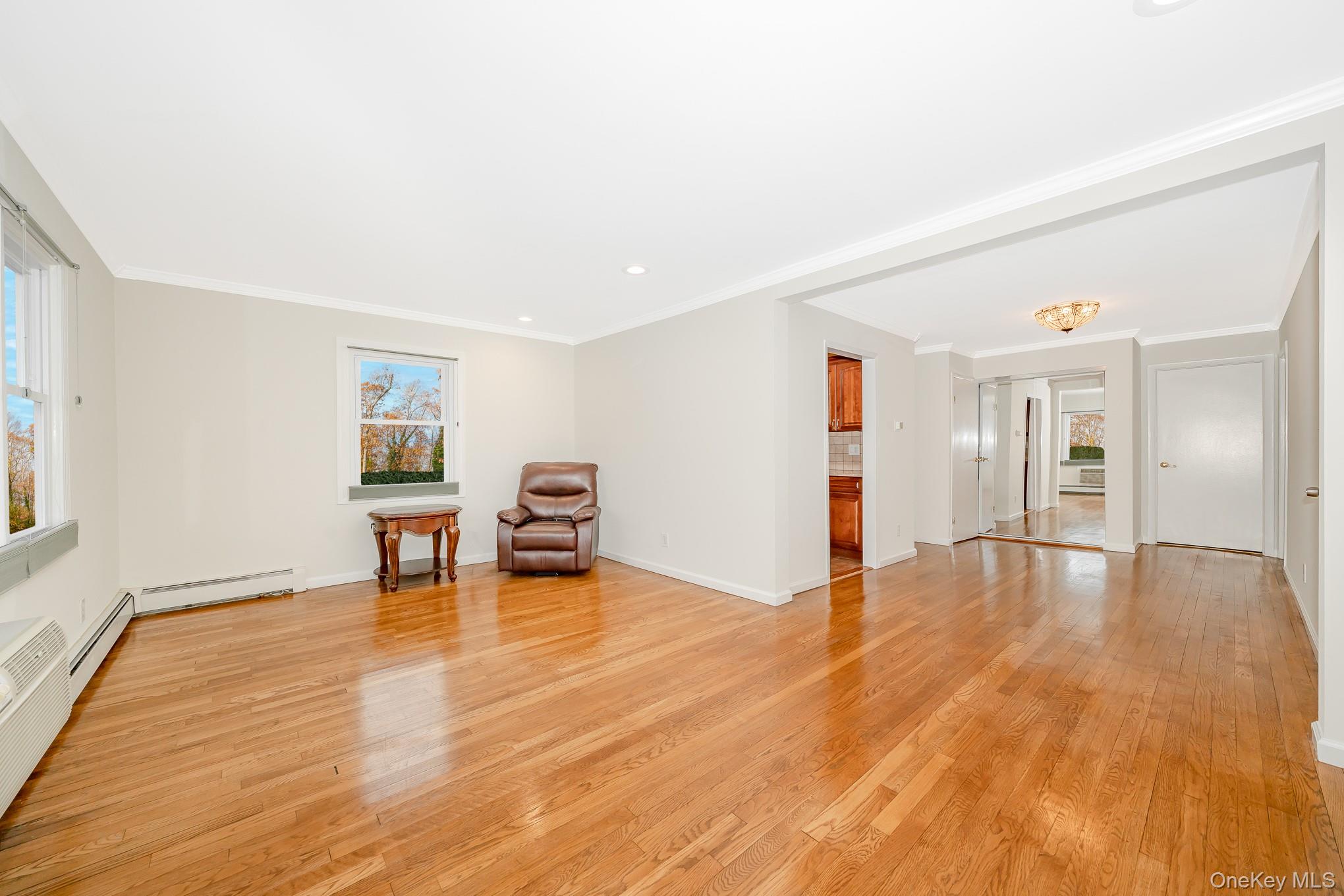 20 Toehee Place # 1B, Islip, NY 11751