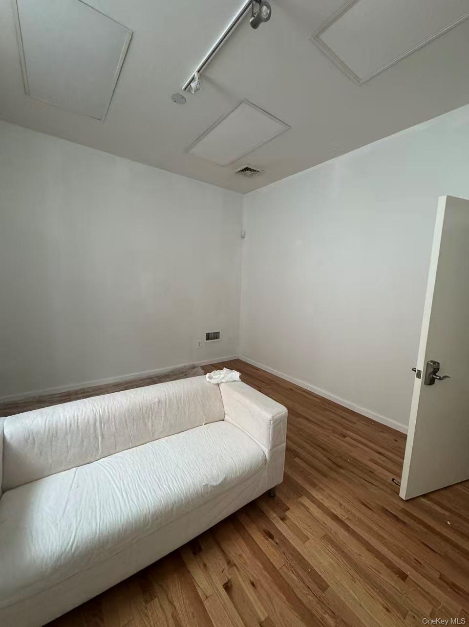 12414 22nd Avenue, College Point, NY 11356