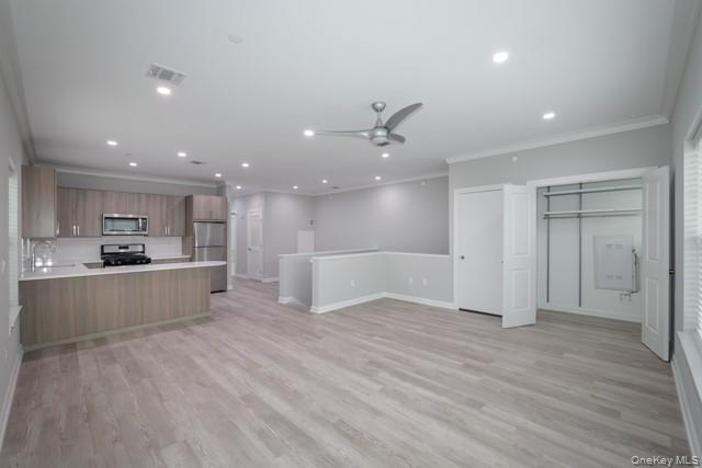 500 Sutton Court # 114, Deer Park, NY 11729