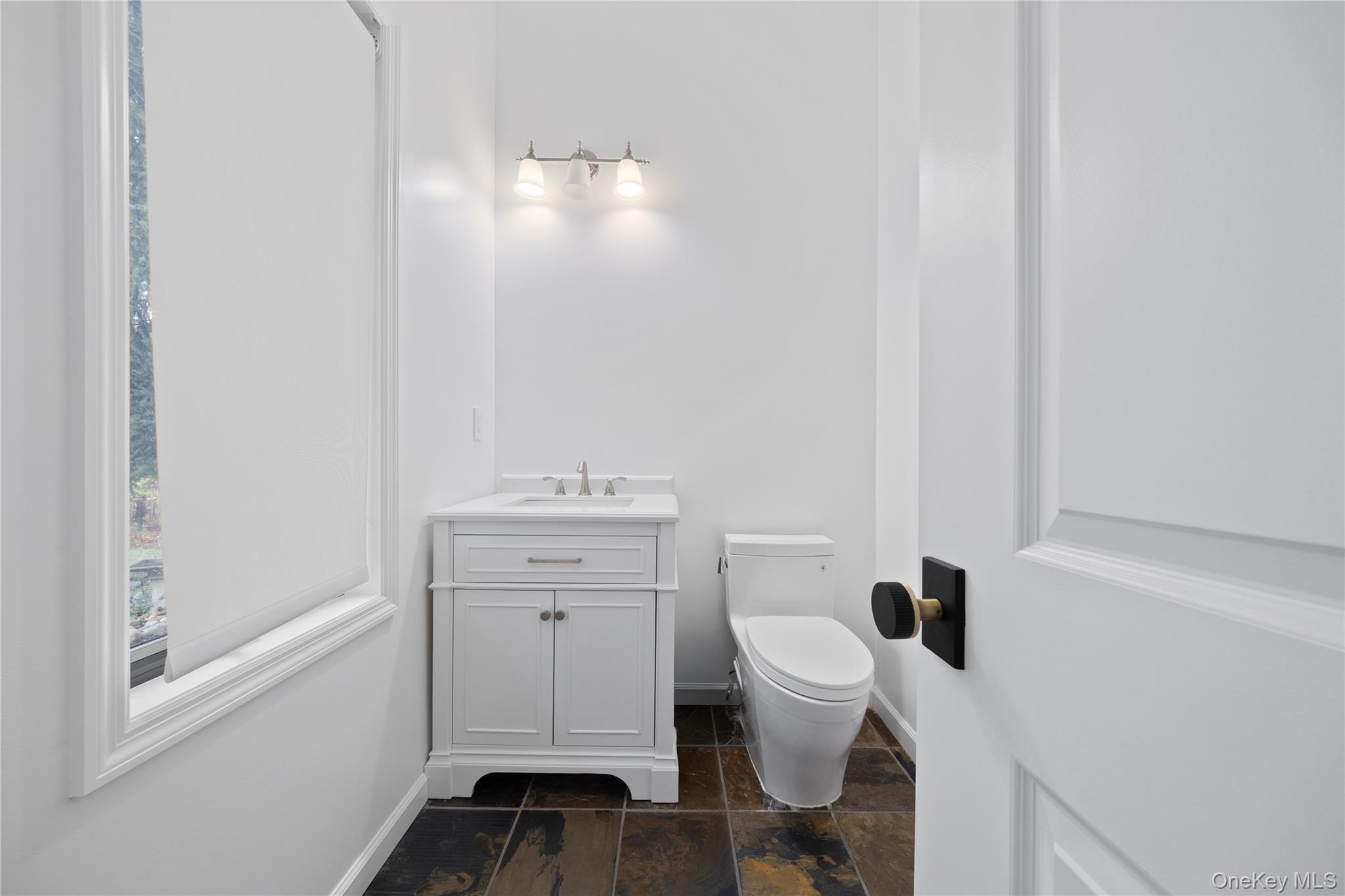 16 S De Baun Avenue, Airmont, NY 10901