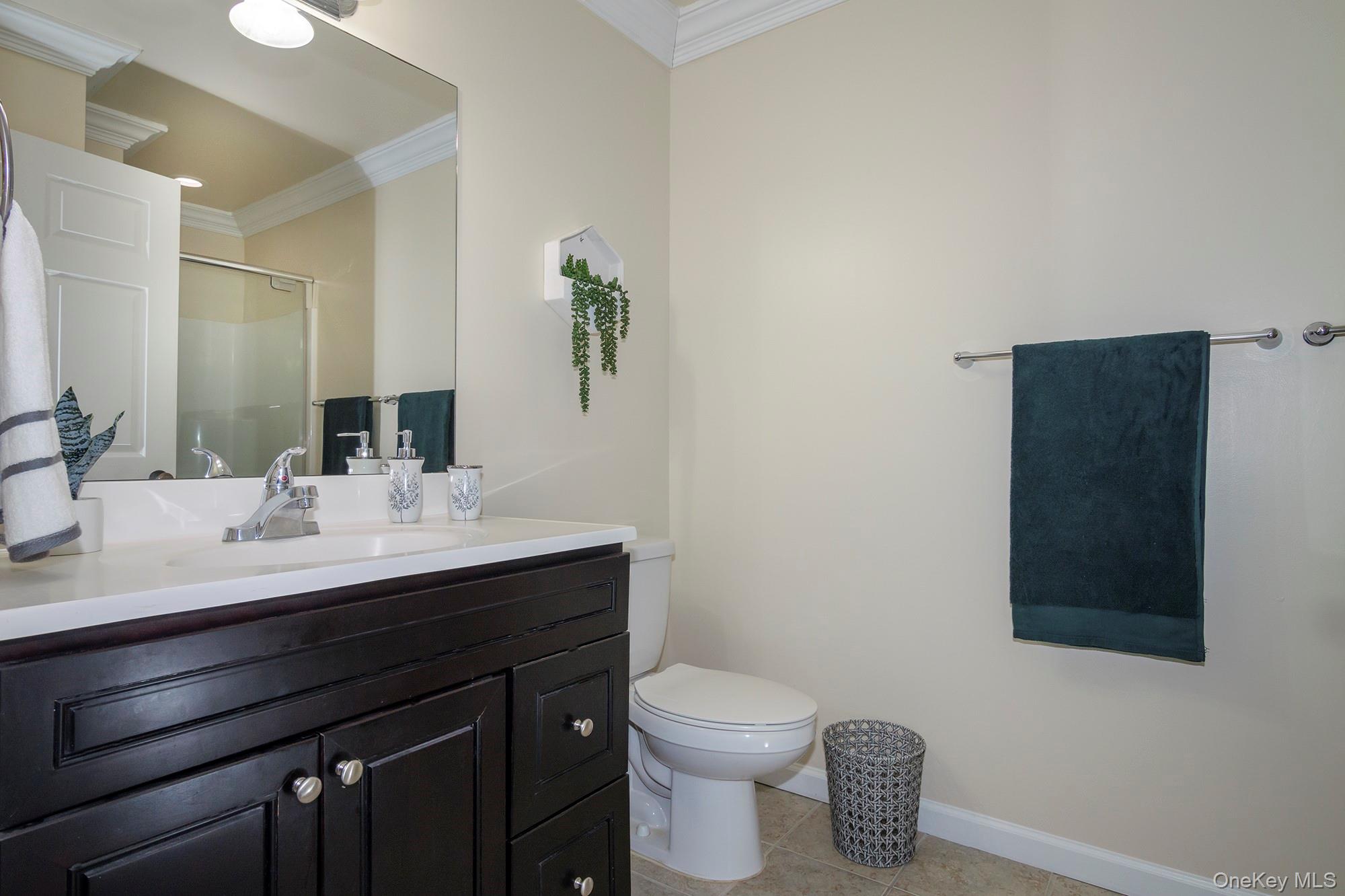 408 Pine Creek Road # N404, Holbrook, NY 11741