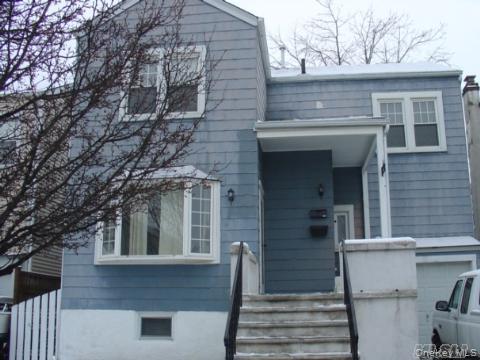 36 Barnes Street # Upper, Long Beach, NY 11561