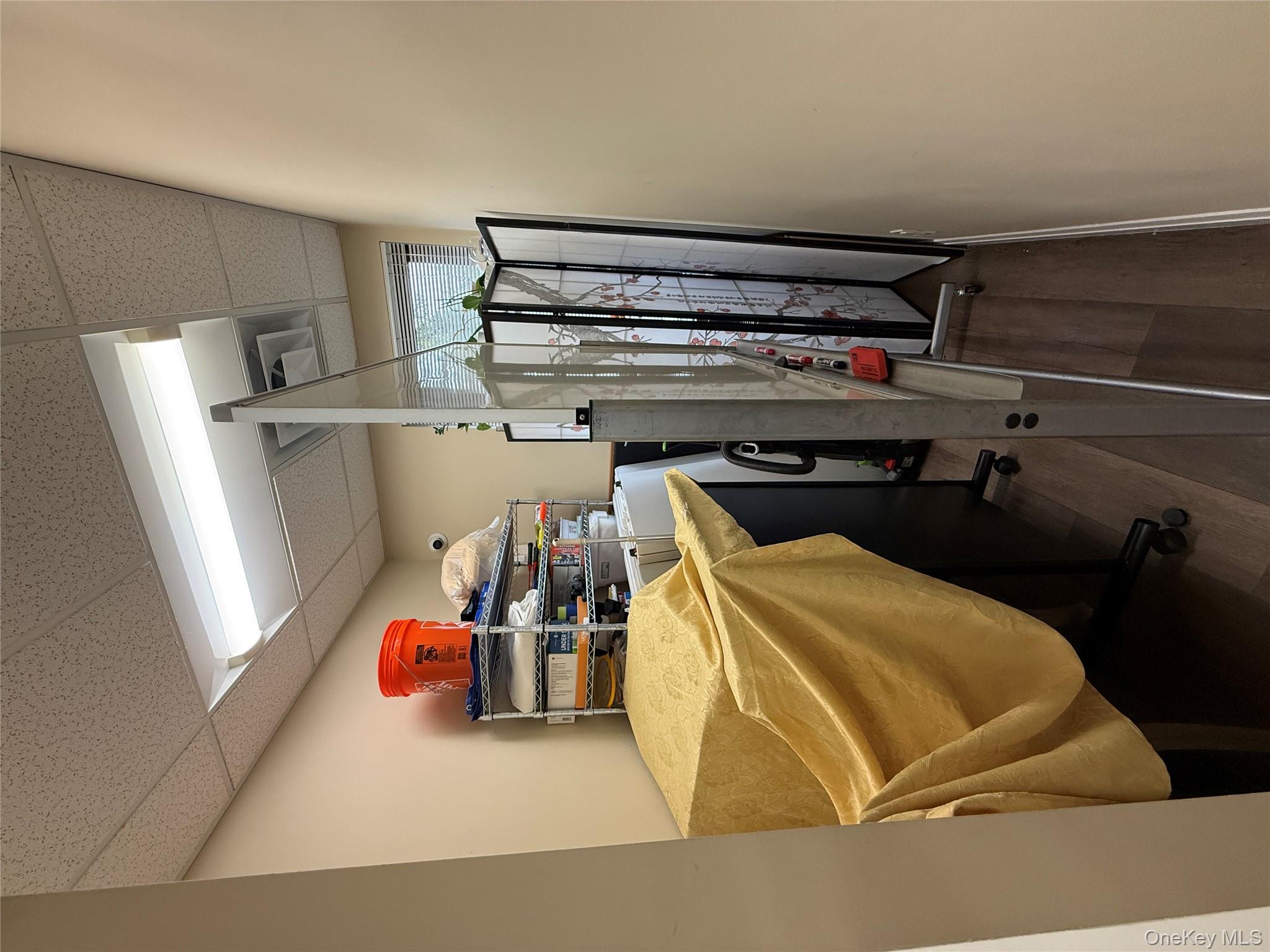 996 W Jericho Turnpike, Smithtown, NY 11787