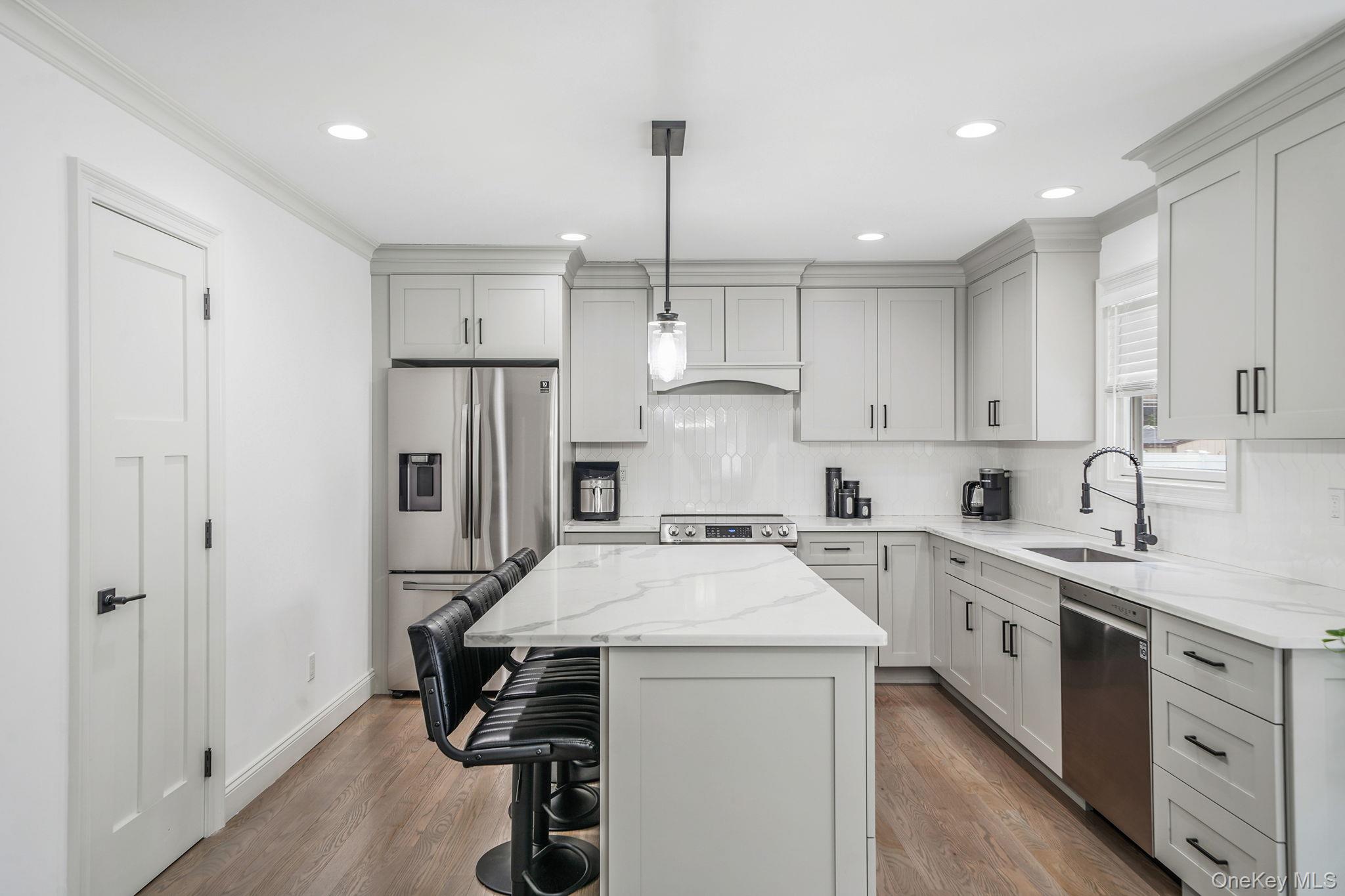 122 4th Street, Saint James, NY 11780