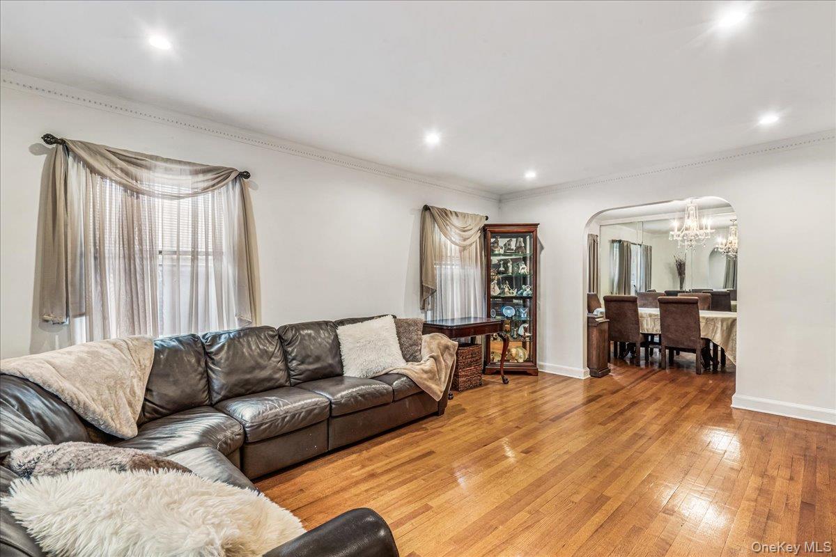 186-15 Grand Central Parkway, Jamaica Estates, NY 11432