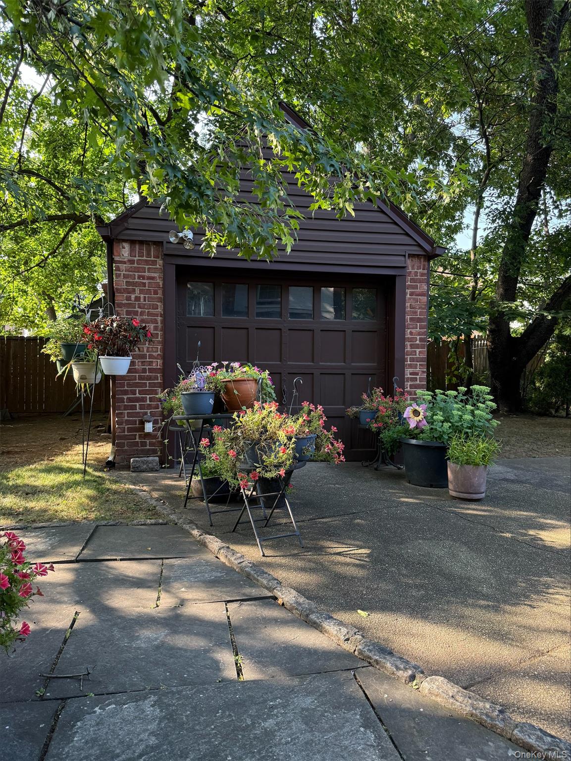 186-15 Grand Central Parkway, Jamaica Estates, NY 11432