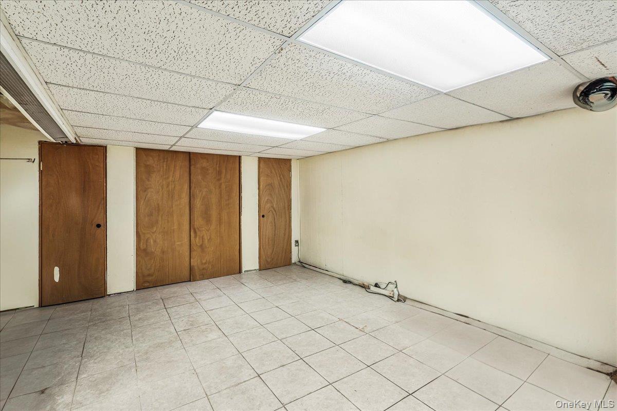 186-15 Grand Central Parkway, Jamaica Estates, NY 11432