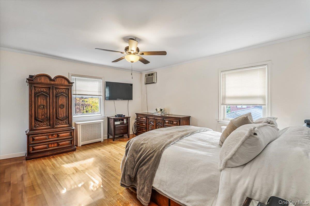 186-15 Grand Central Parkway, Jamaica Estates, NY 11432