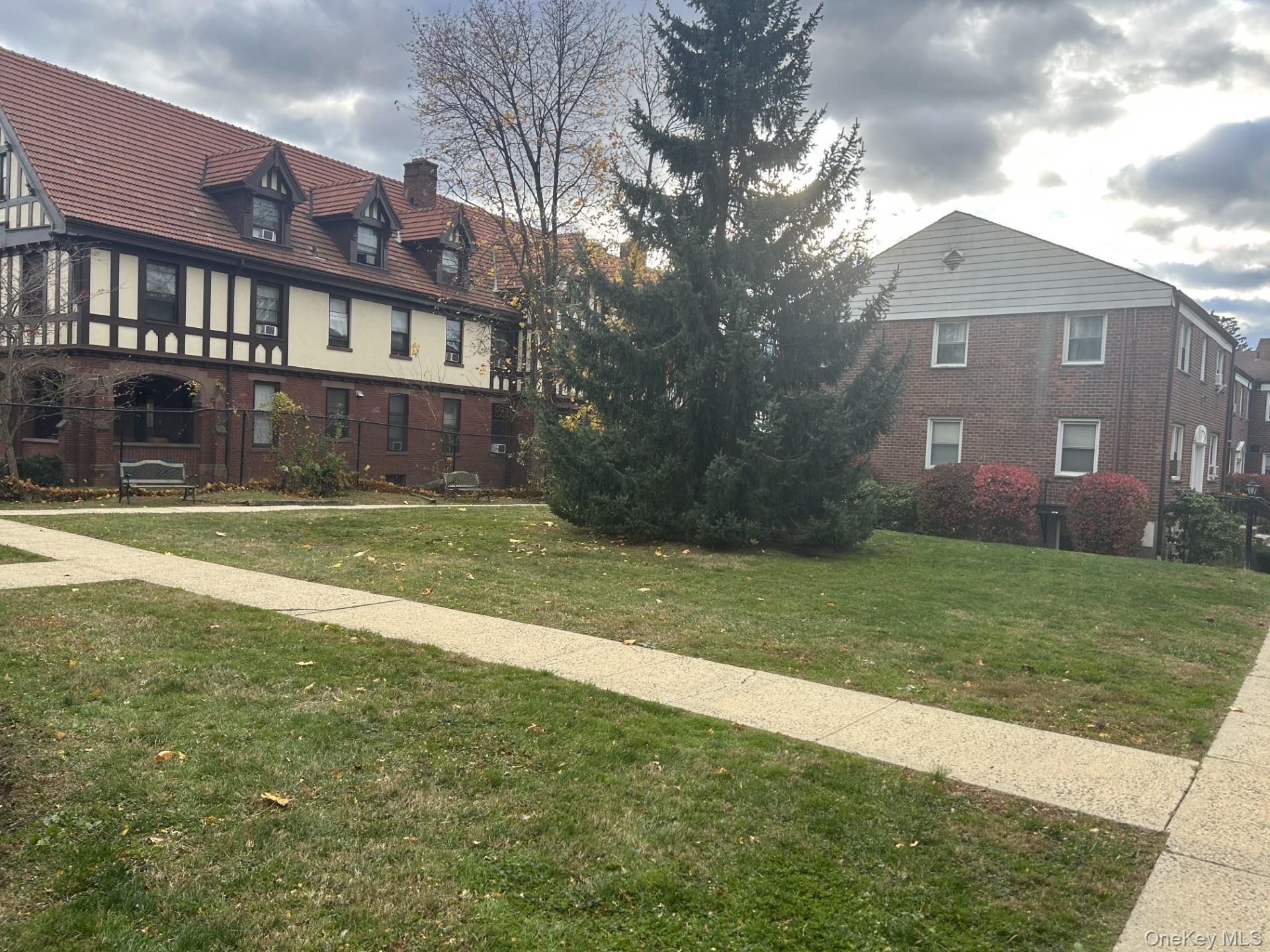 79 N Broadway # J1, White Plains, NY 10603