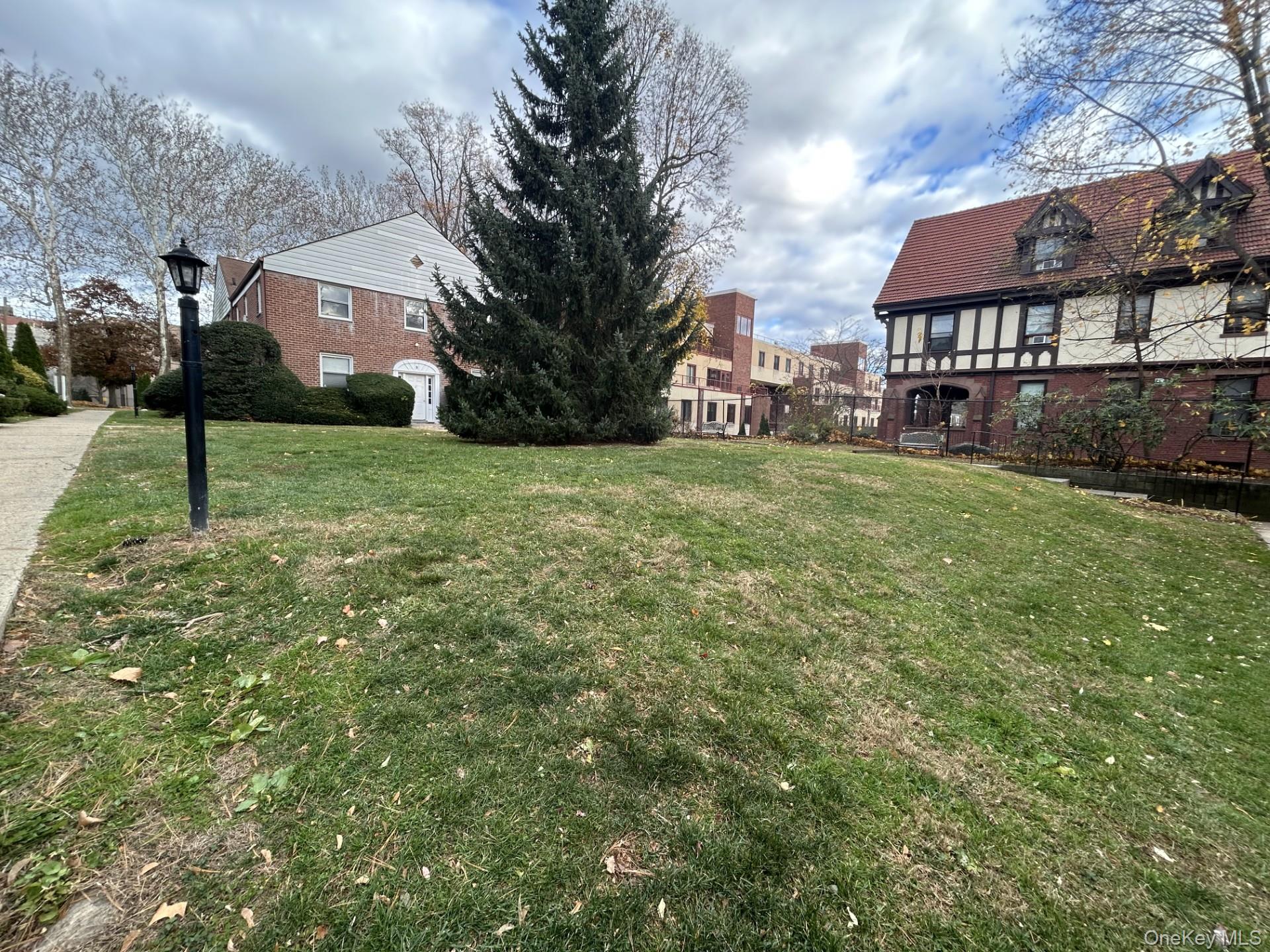 79 N Broadway # J1, White Plains, NY 10603