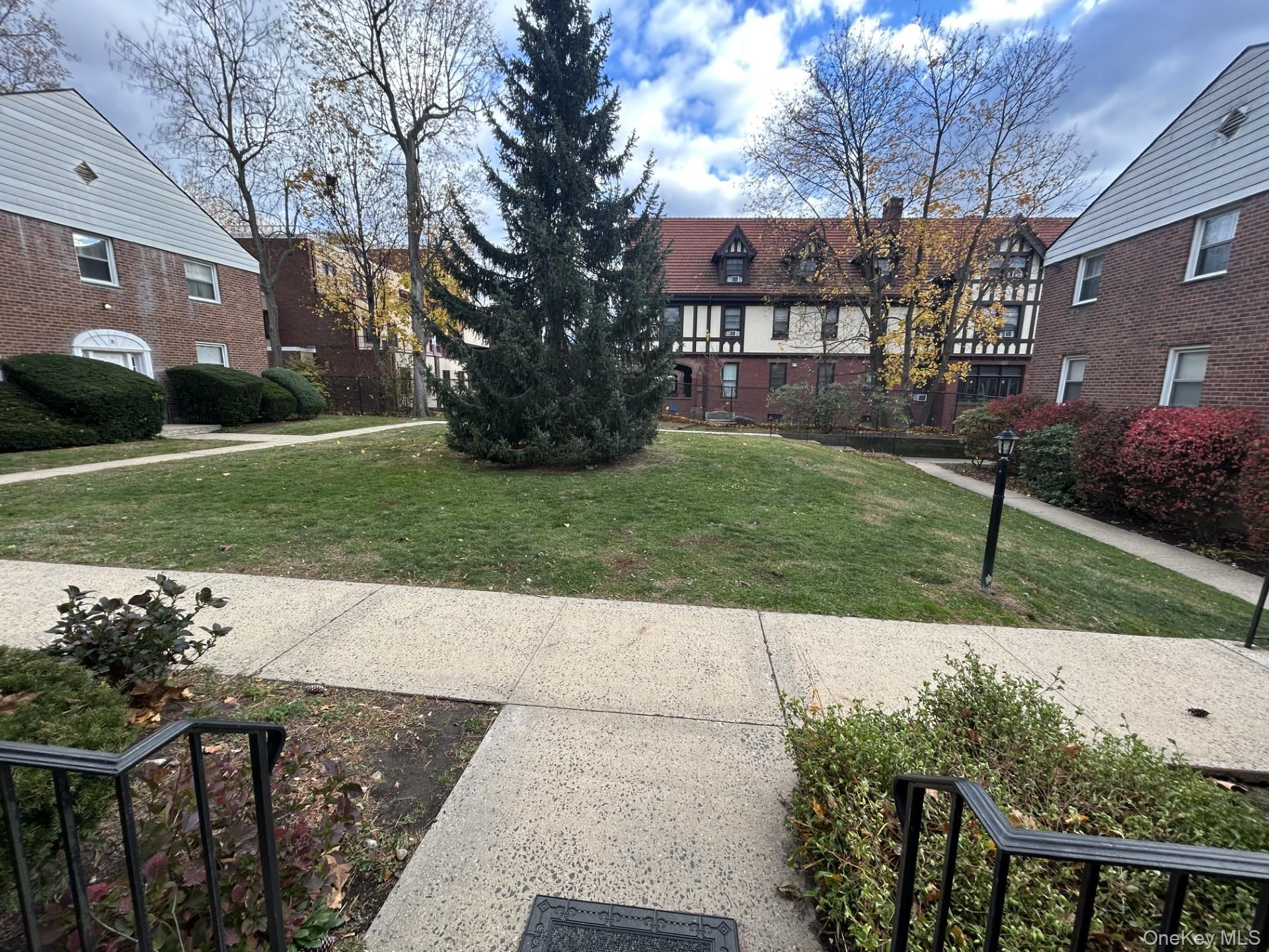 79 N Broadway # J1, White Plains, NY 10603