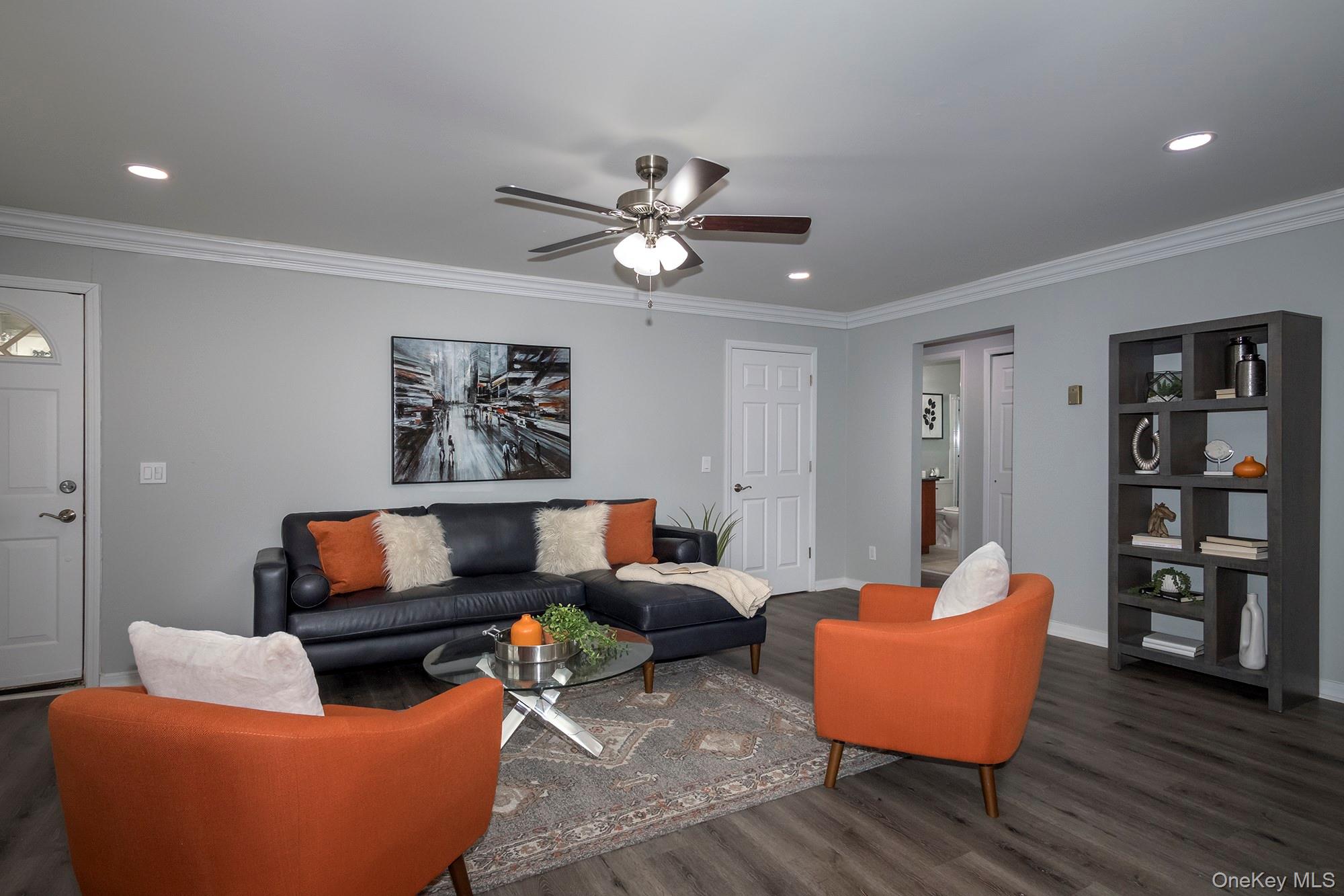 16 Garfield Avenue # 28-b, Sayville, NY 11782