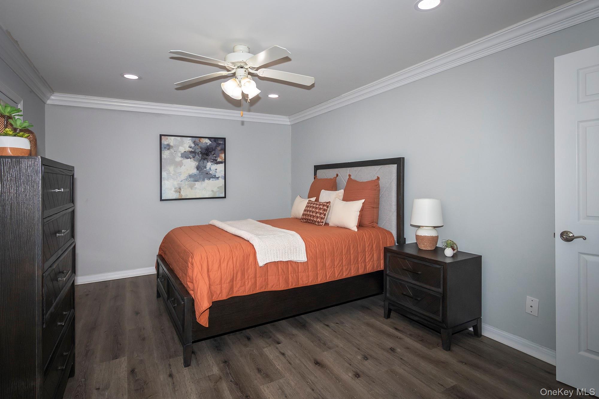 16 Garfield Avenue # 28-b, Sayville, NY 11782