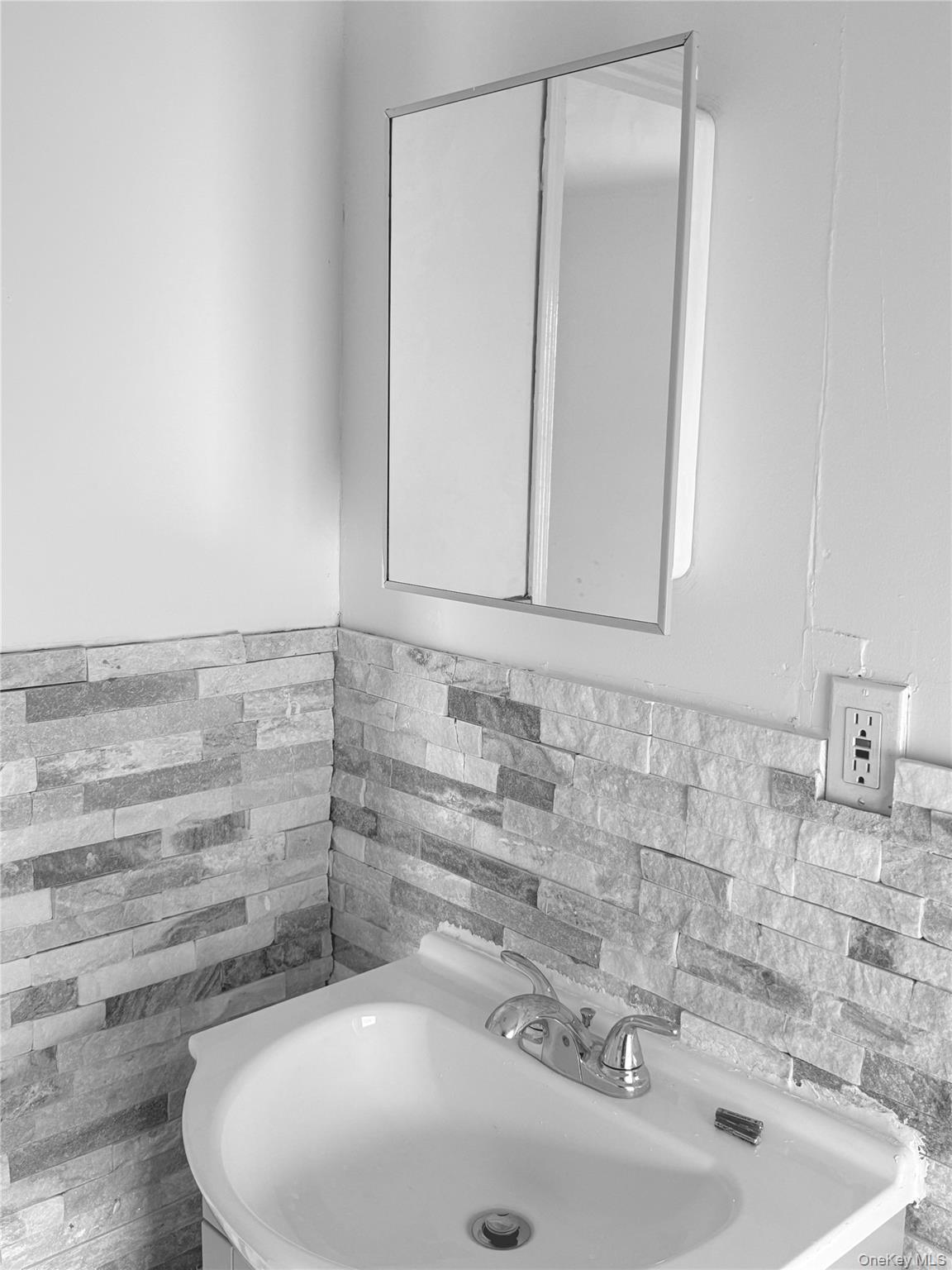 14-04 Dickens Street, Far Rockaway, NY 11691