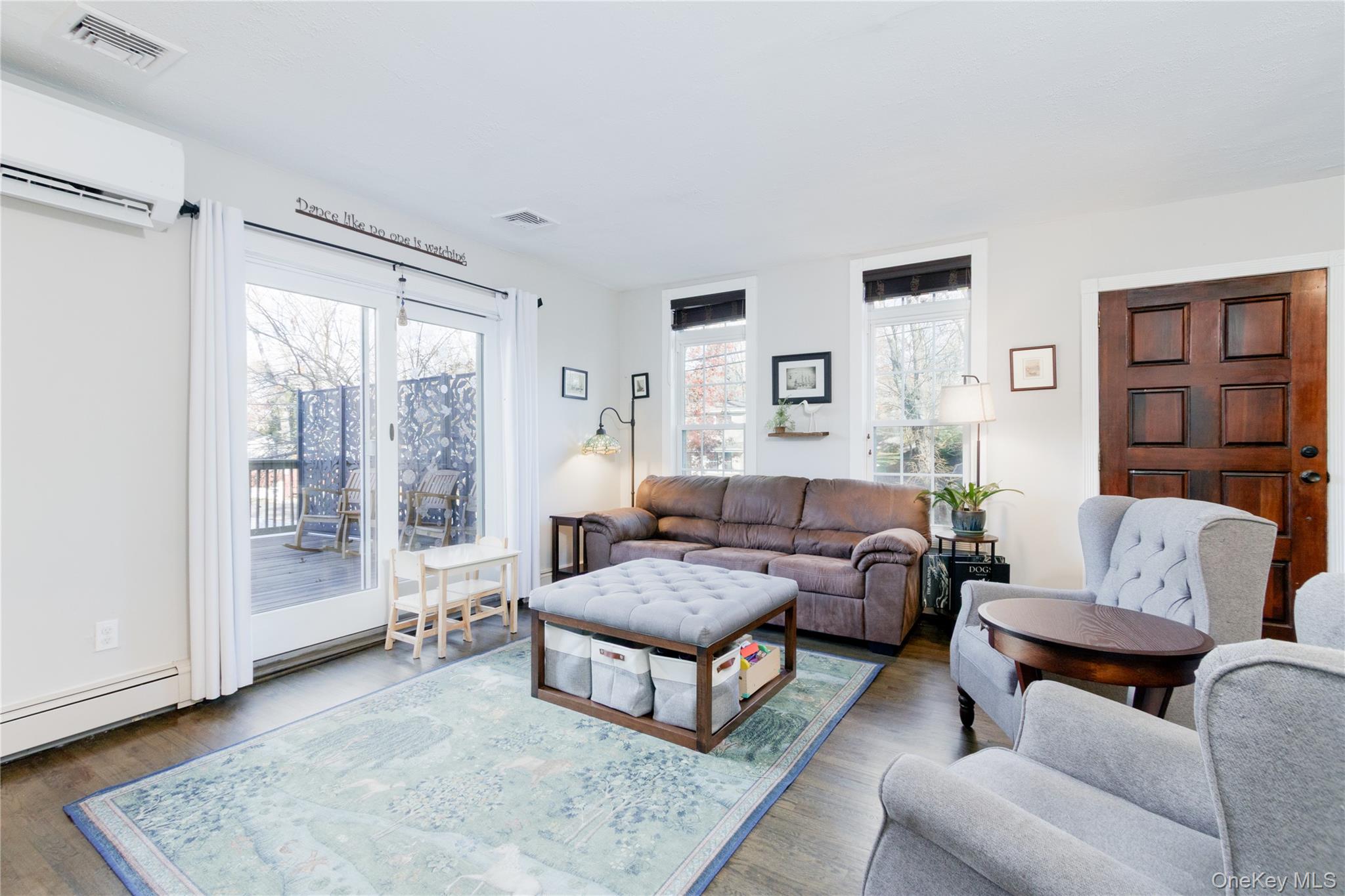 38 Manhasset Road, Sound Beach, NY 11789