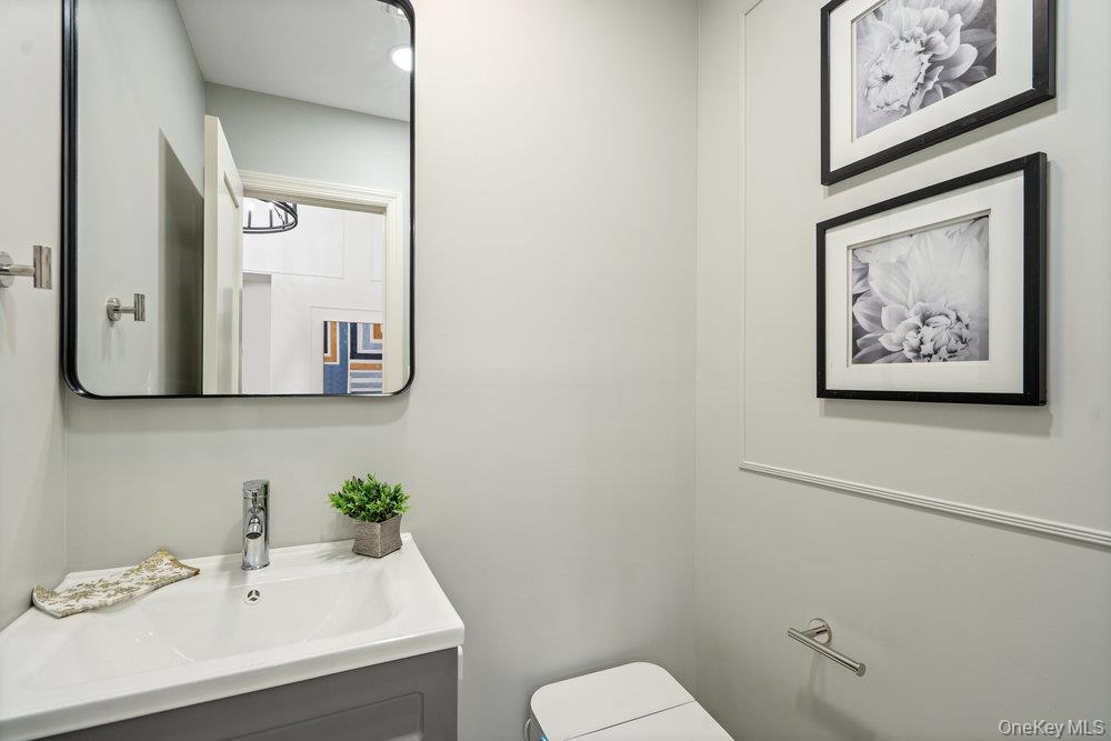 1 Stanford Court # 1, Wantagh, NY 11793