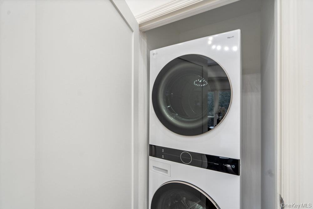 1 Stanford Court # 1, Wantagh, NY 11793