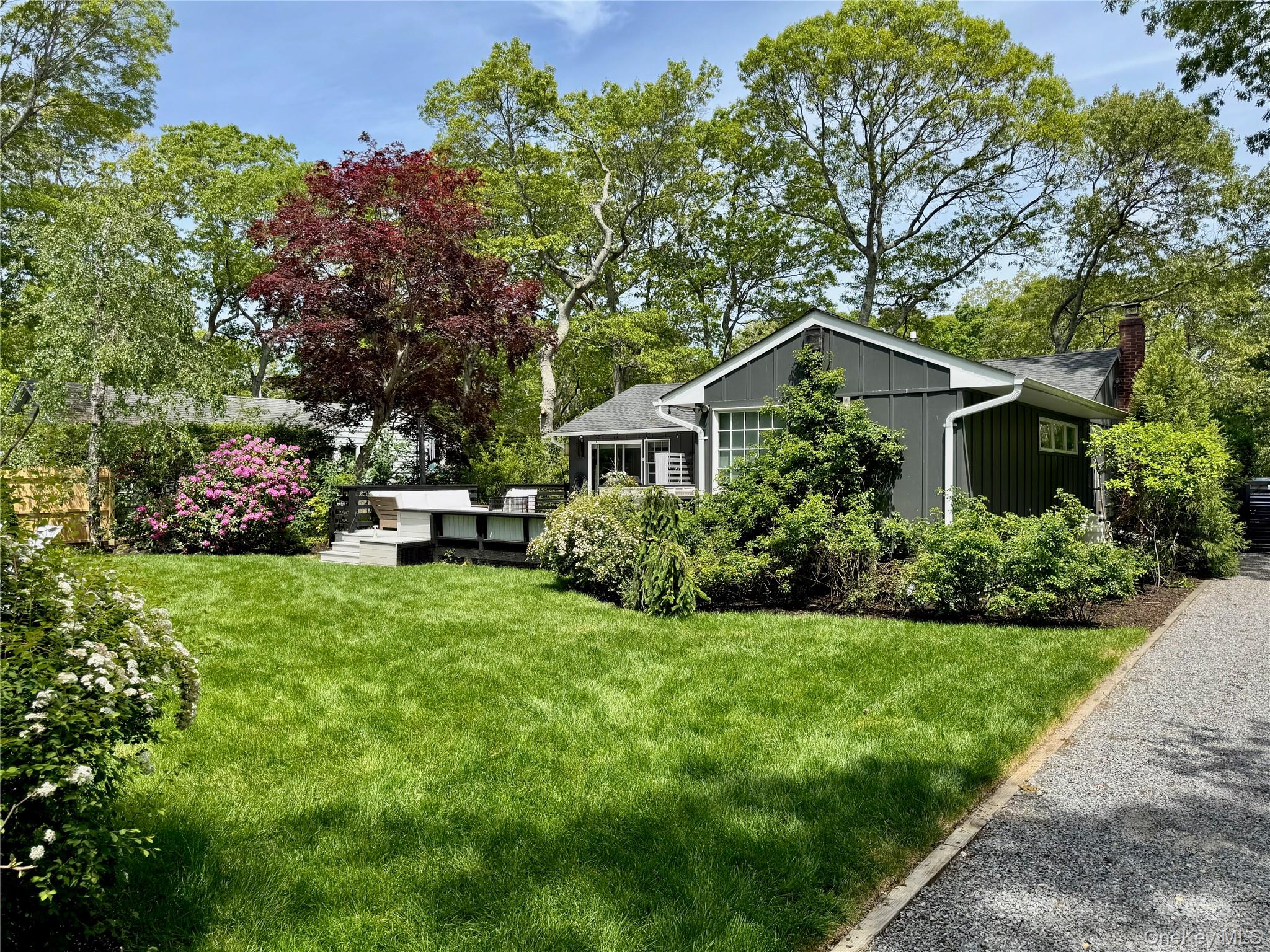 6 Long Lane, Hampton Bays, NY 11946
