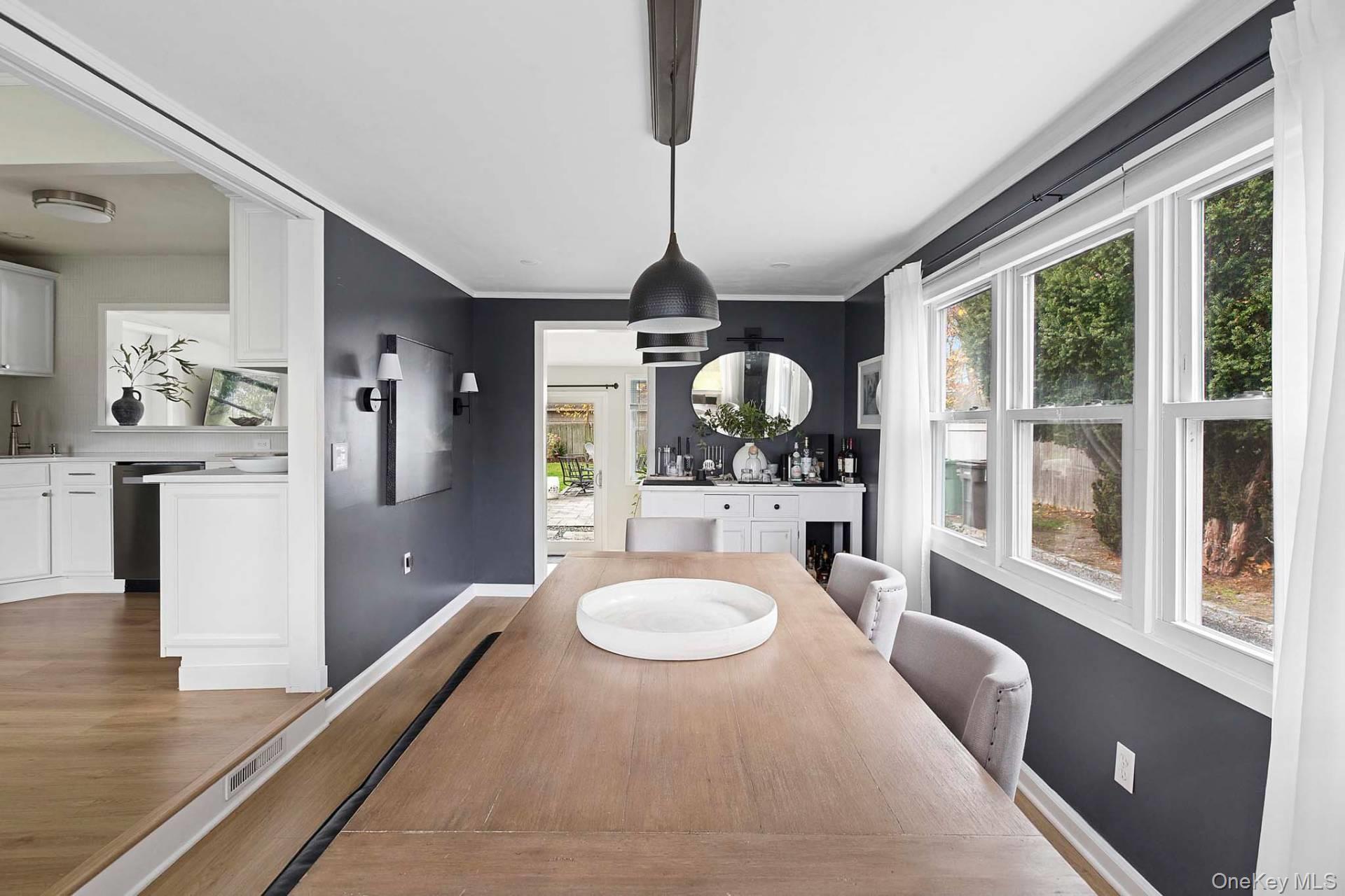 22 Barracuda Road, East Quogue, NY 11942