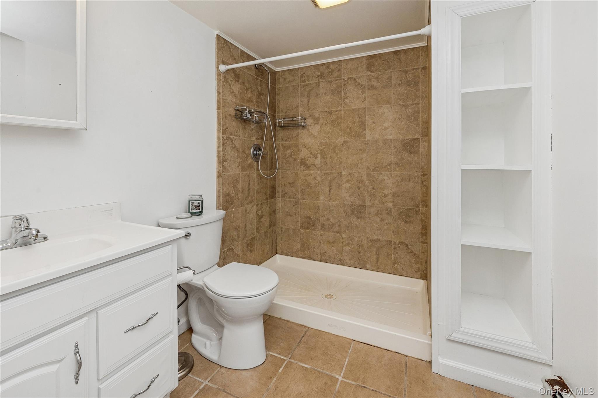 12 Briarwood Court, Head Of The Harbor, NY 11780