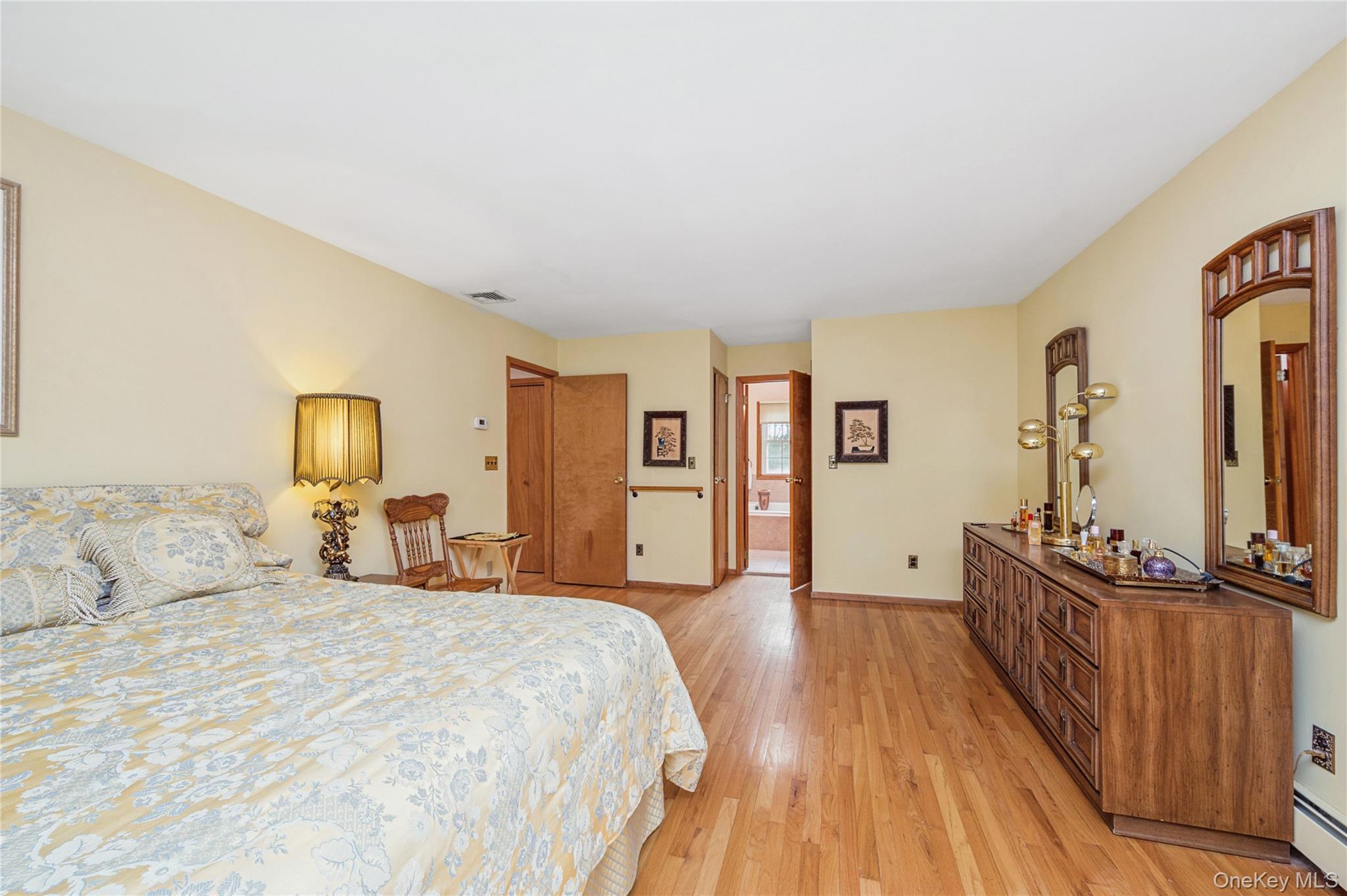 12 Briarwood Court, Head Of The Harbor, NY 11780