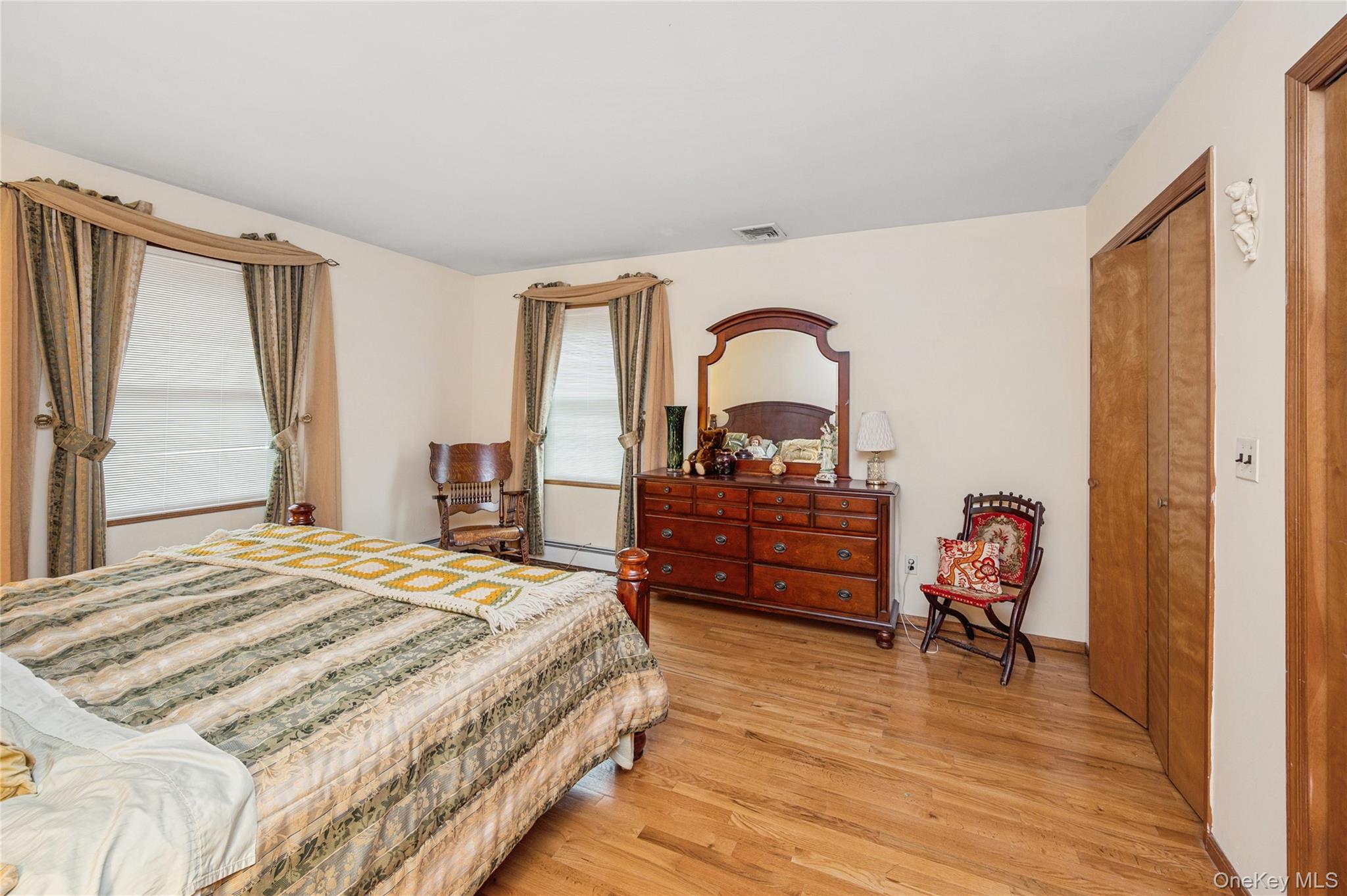 12 Briarwood Court, Head Of The Harbor, NY 11780