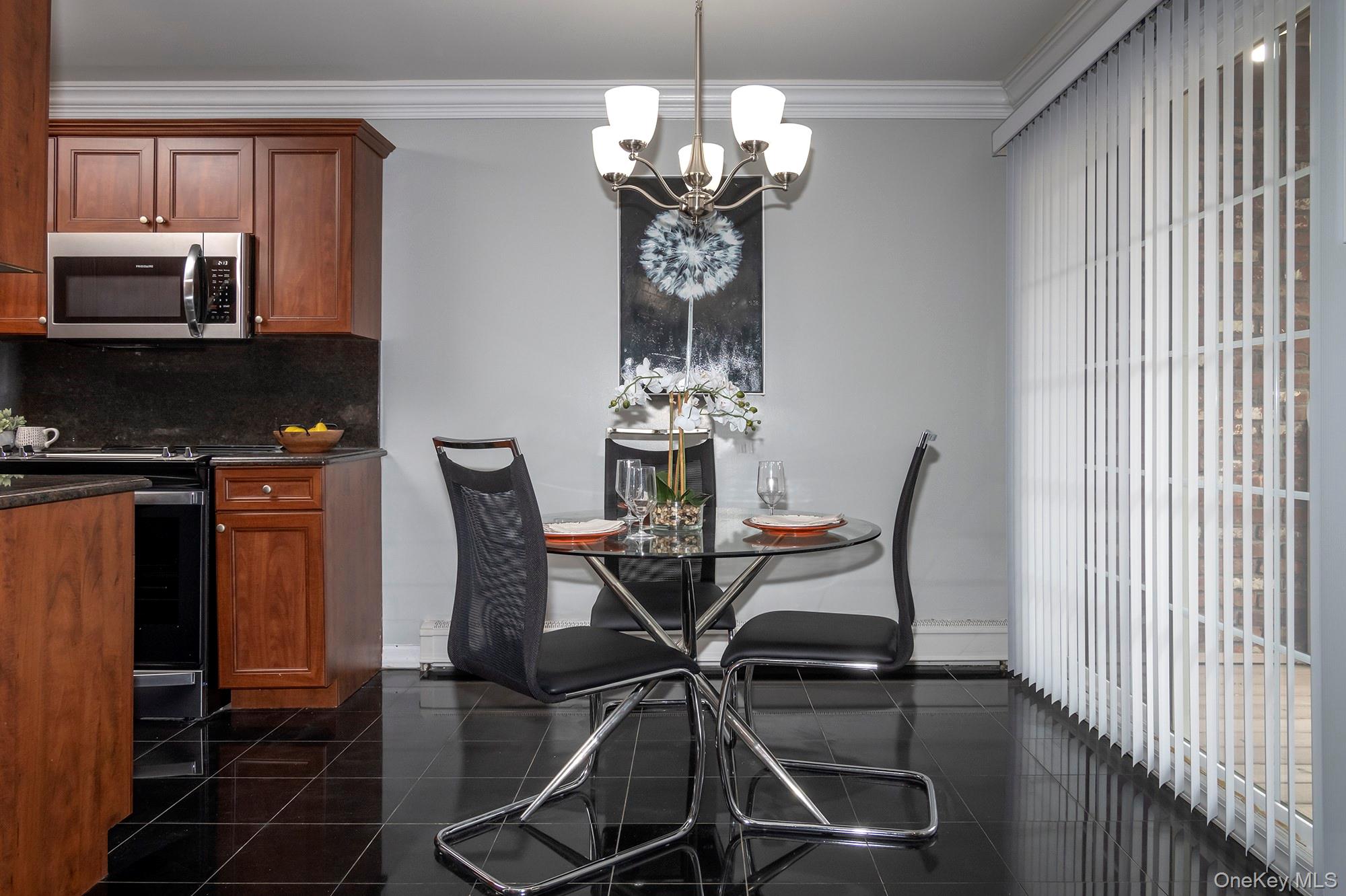 16 Garfield Avenue # 34-B, Sayville, NY 11782