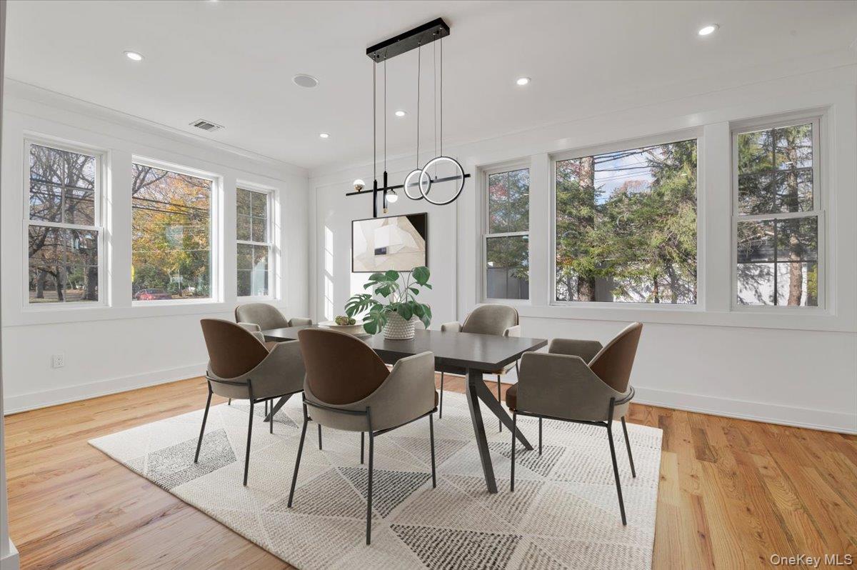 1130A Carlls Straight Path, Dix Hills, NY 11746