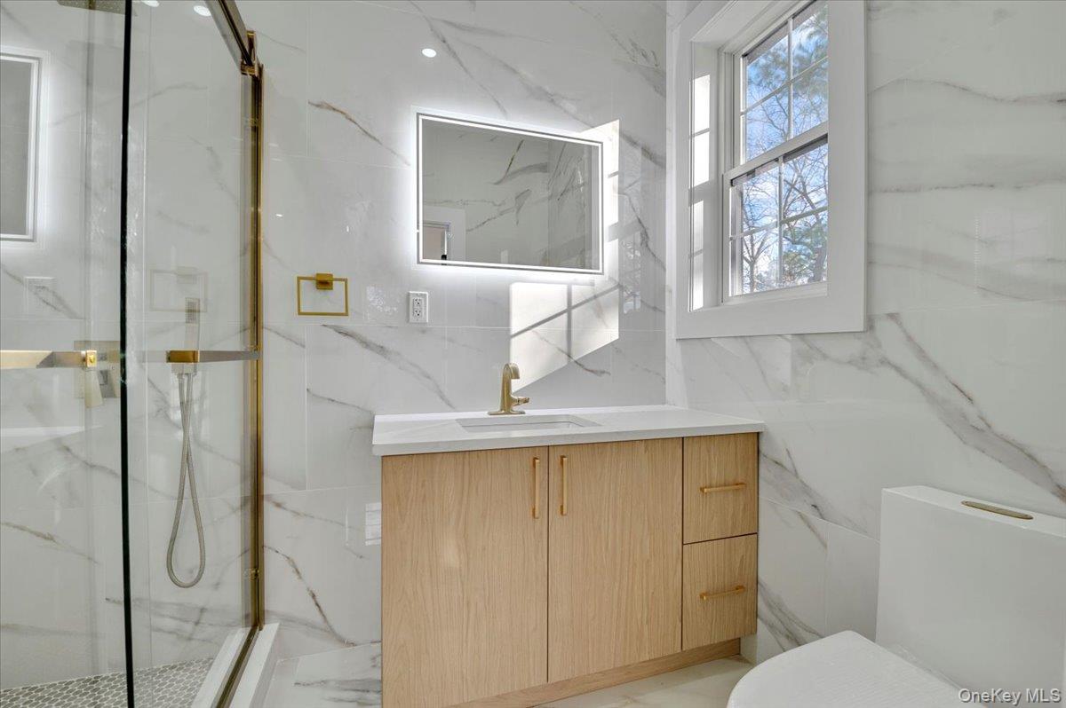 1130A Carlls Straight Path, Dix Hills, NY 11746