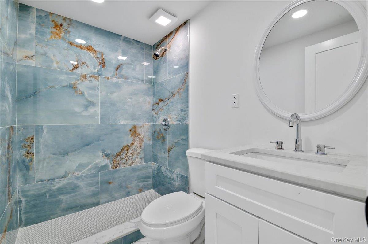 1130A Carlls Straight Path, Dix Hills, NY 11746