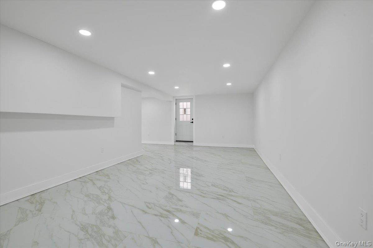 1130A Carlls Straight Path, Dix Hills, NY 11746