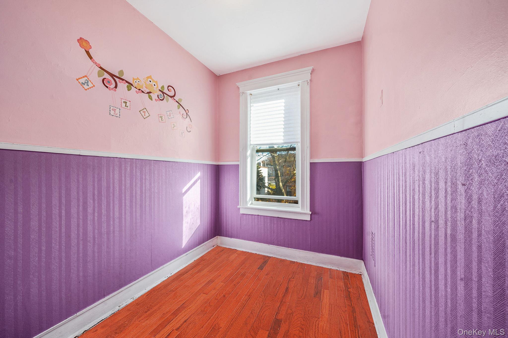 7935 77th Avenue, Glendale, NY 11385