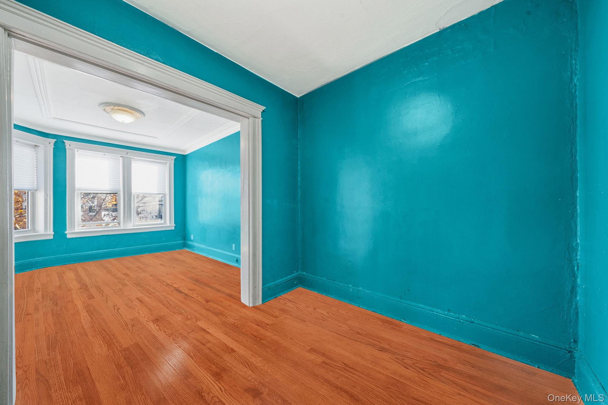 7935 77th Avenue, Glendale, NY 11385