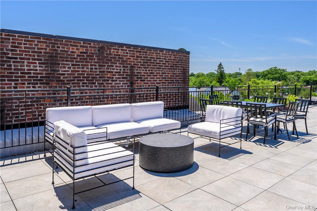 139 Fifth Avenue # 5c, Pelham, NY 10803