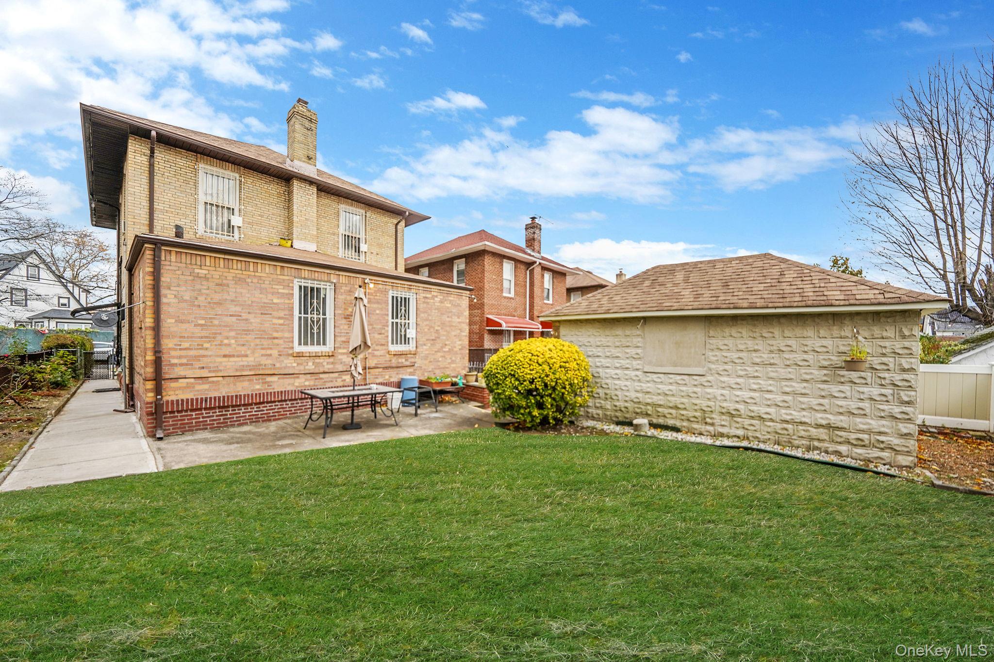 18832 114th Drive, Saint Albans, NY 11412