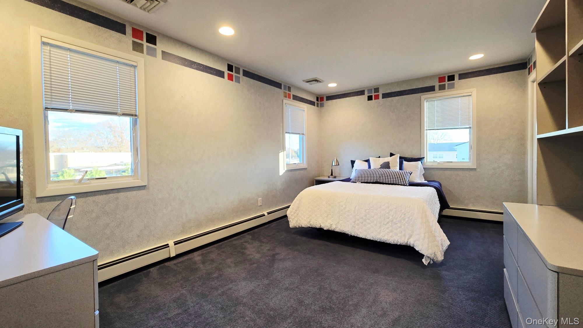 34 Melanie Lane, Syosset, NY 11791