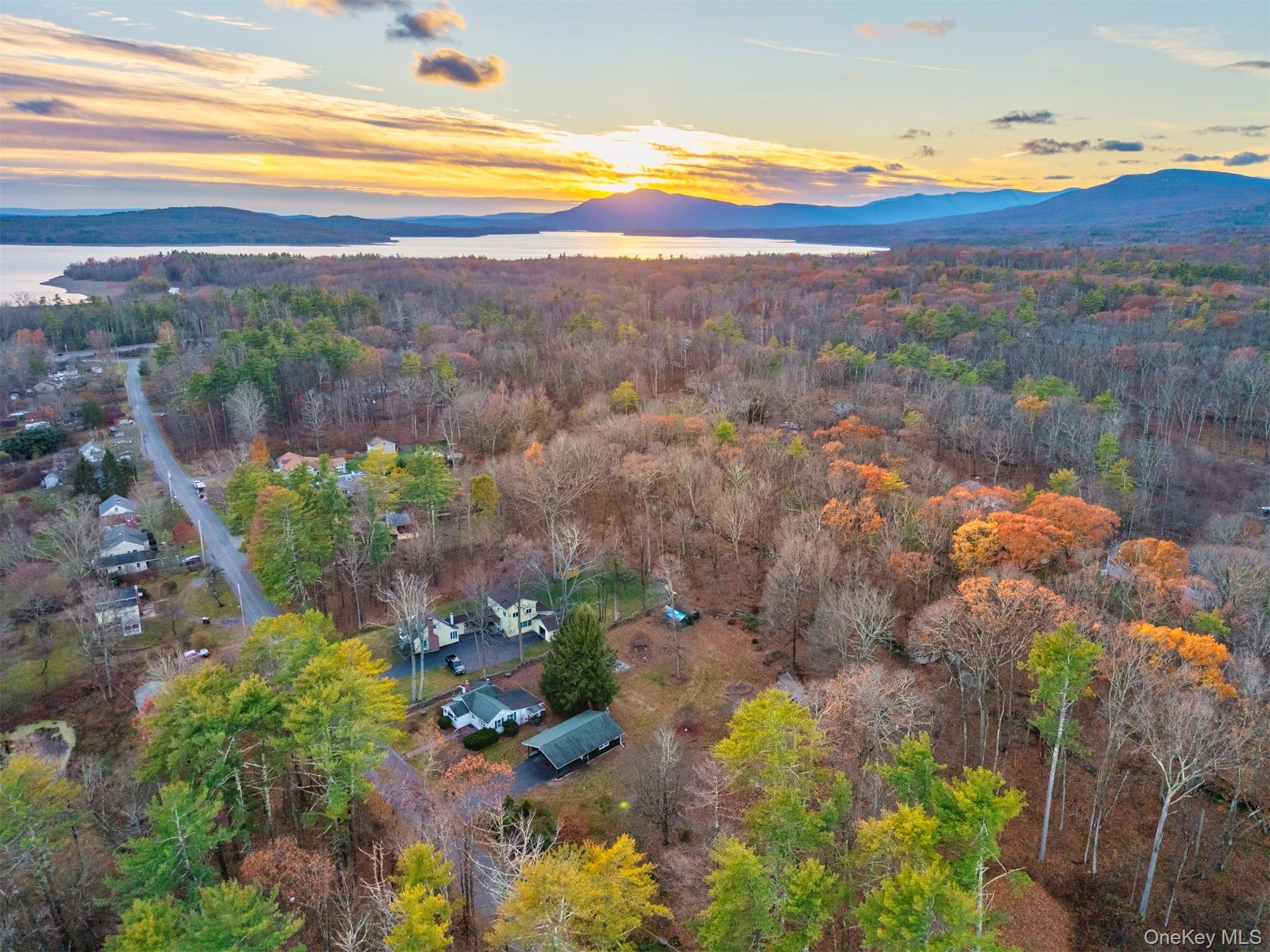 77 Pine Street, West Hurley, NY 12491