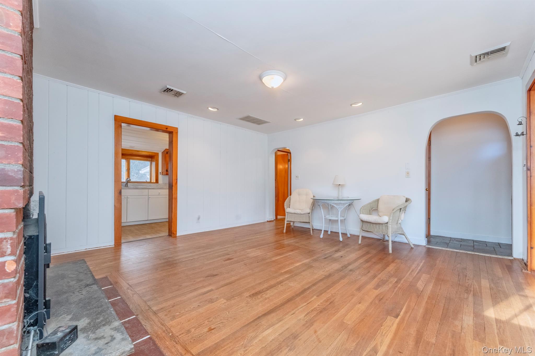 77 Pine Street, West Hurley, NY 12491