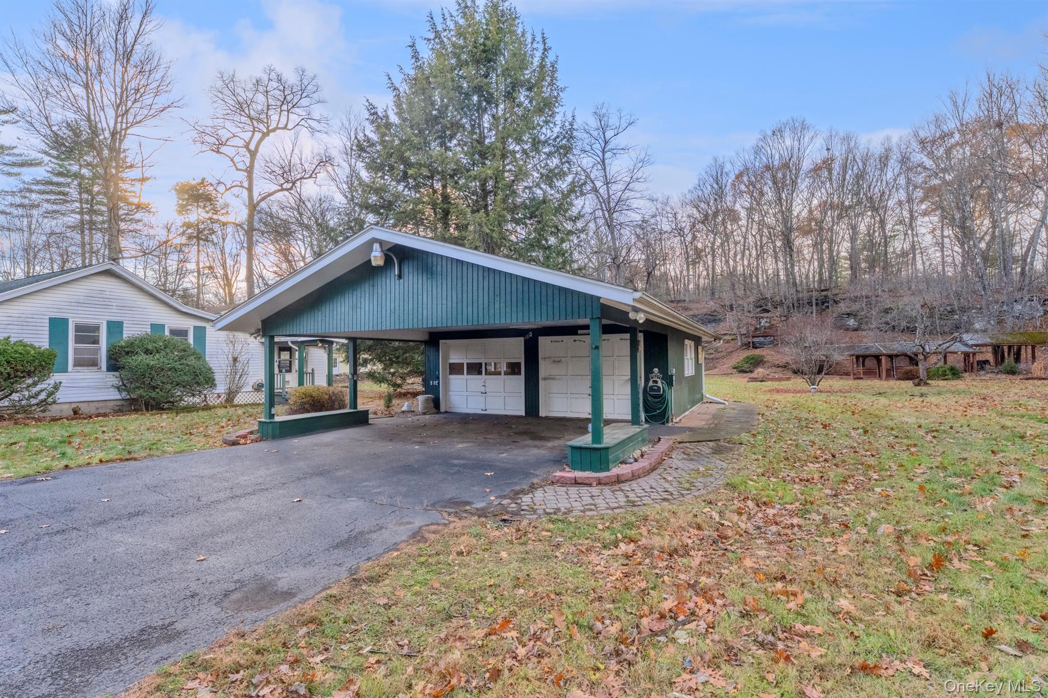 77 Pine Street, West Hurley, NY 12491